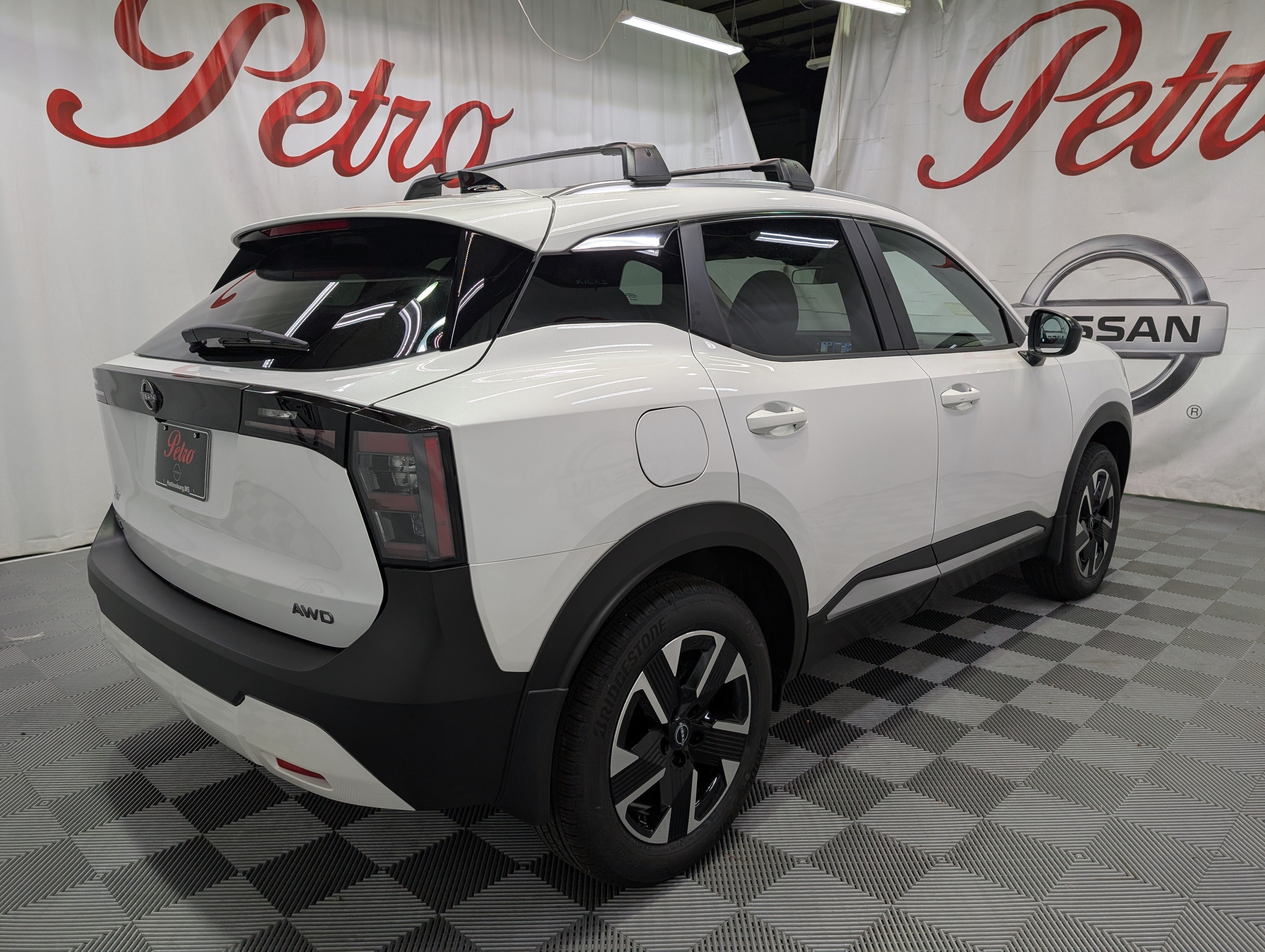 2027 Nissan Kicks SV