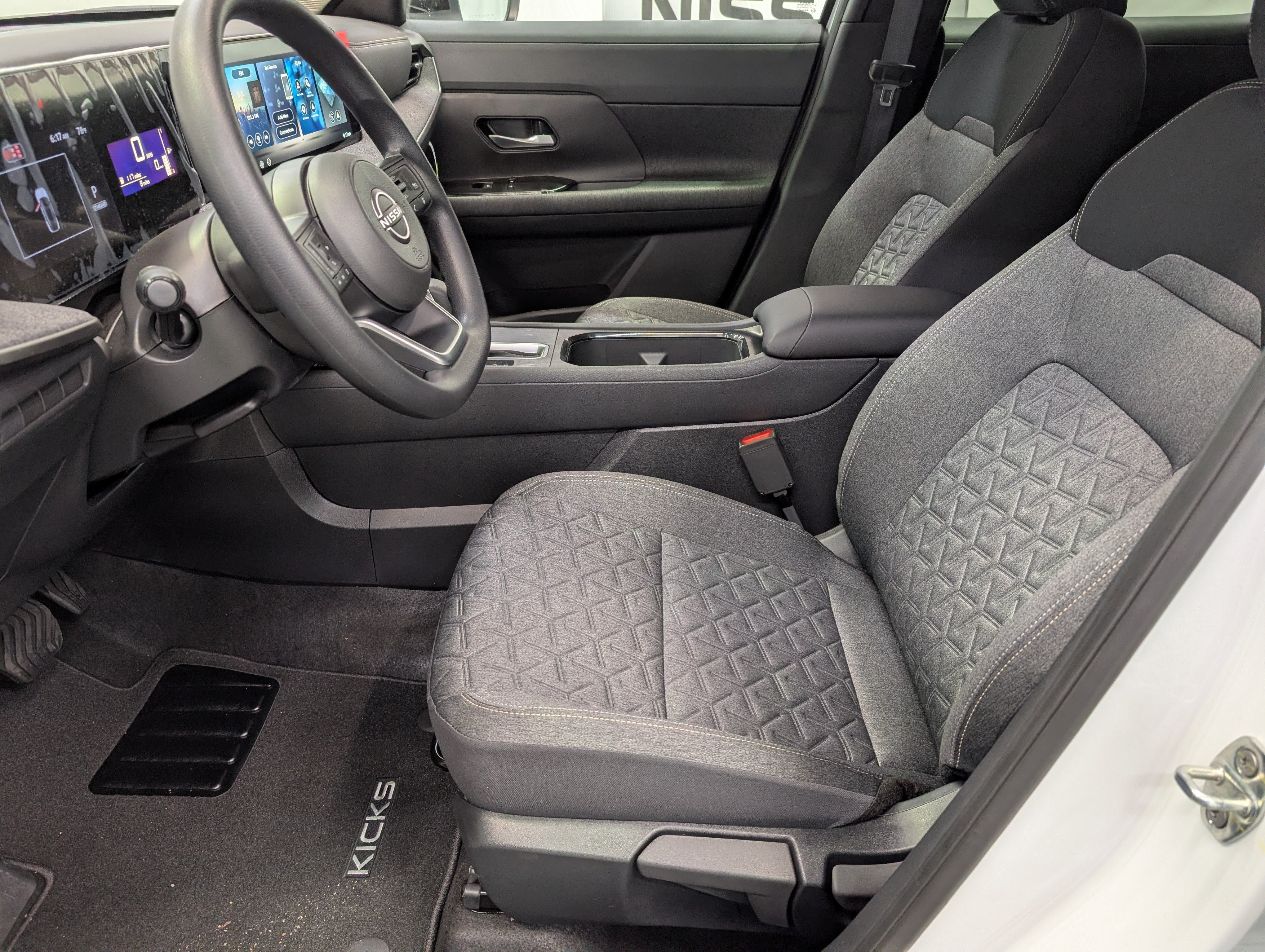 2027 Nissan Kicks SV