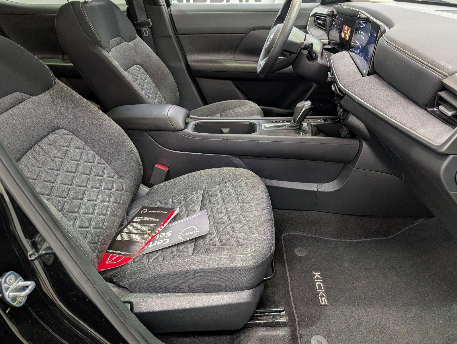 2026 Nissan Kicks SV