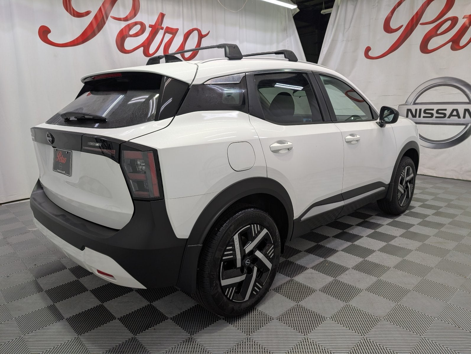 2027 Nissan Kicks SV