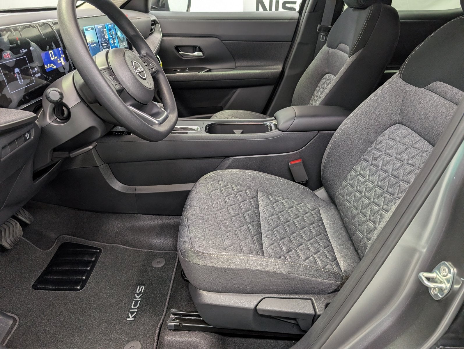 2027 Nissan Kicks SV