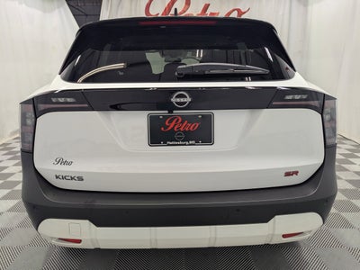 2025 Nissan Kicks SR