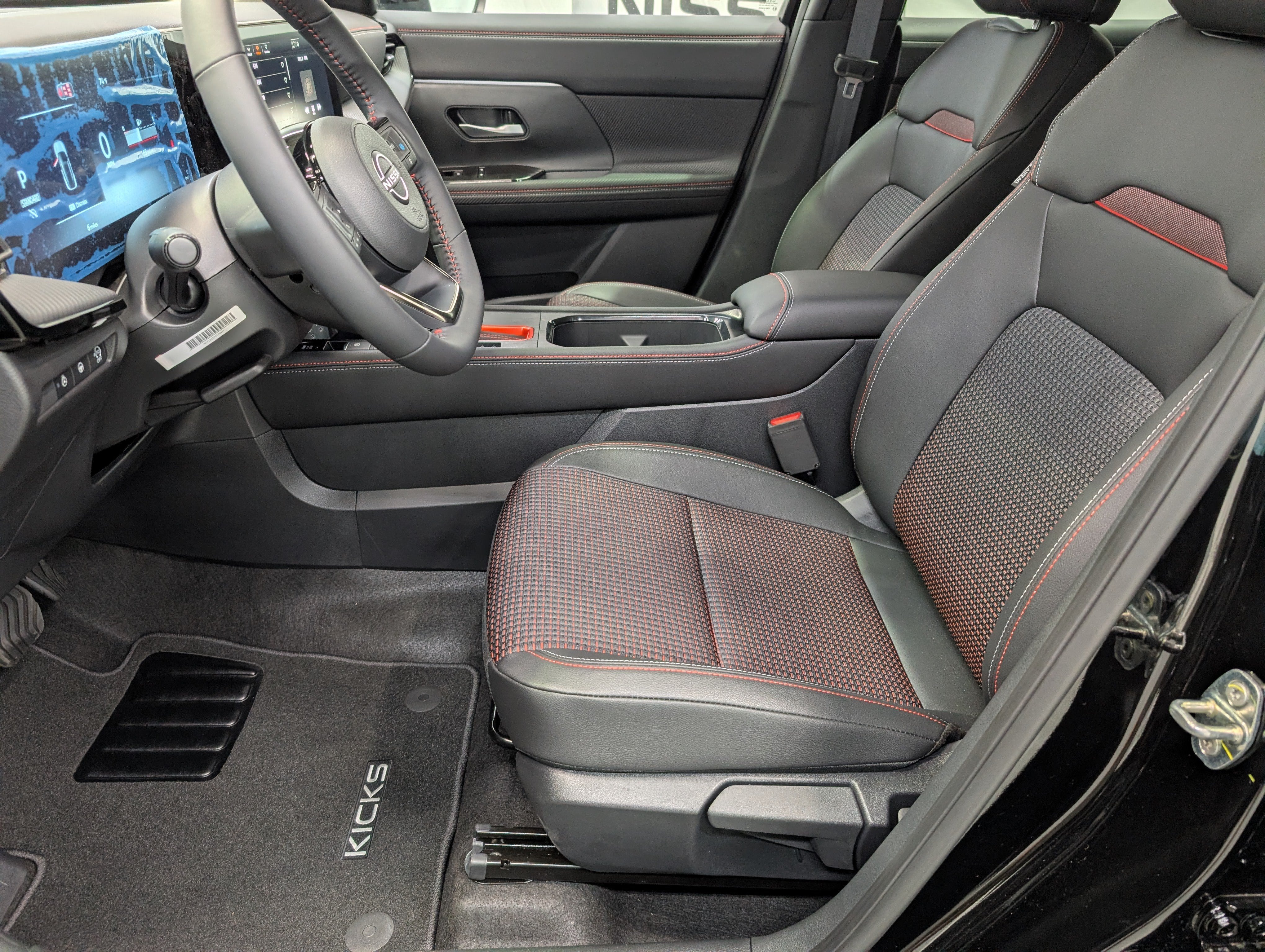2027 Nissan Kicks SR