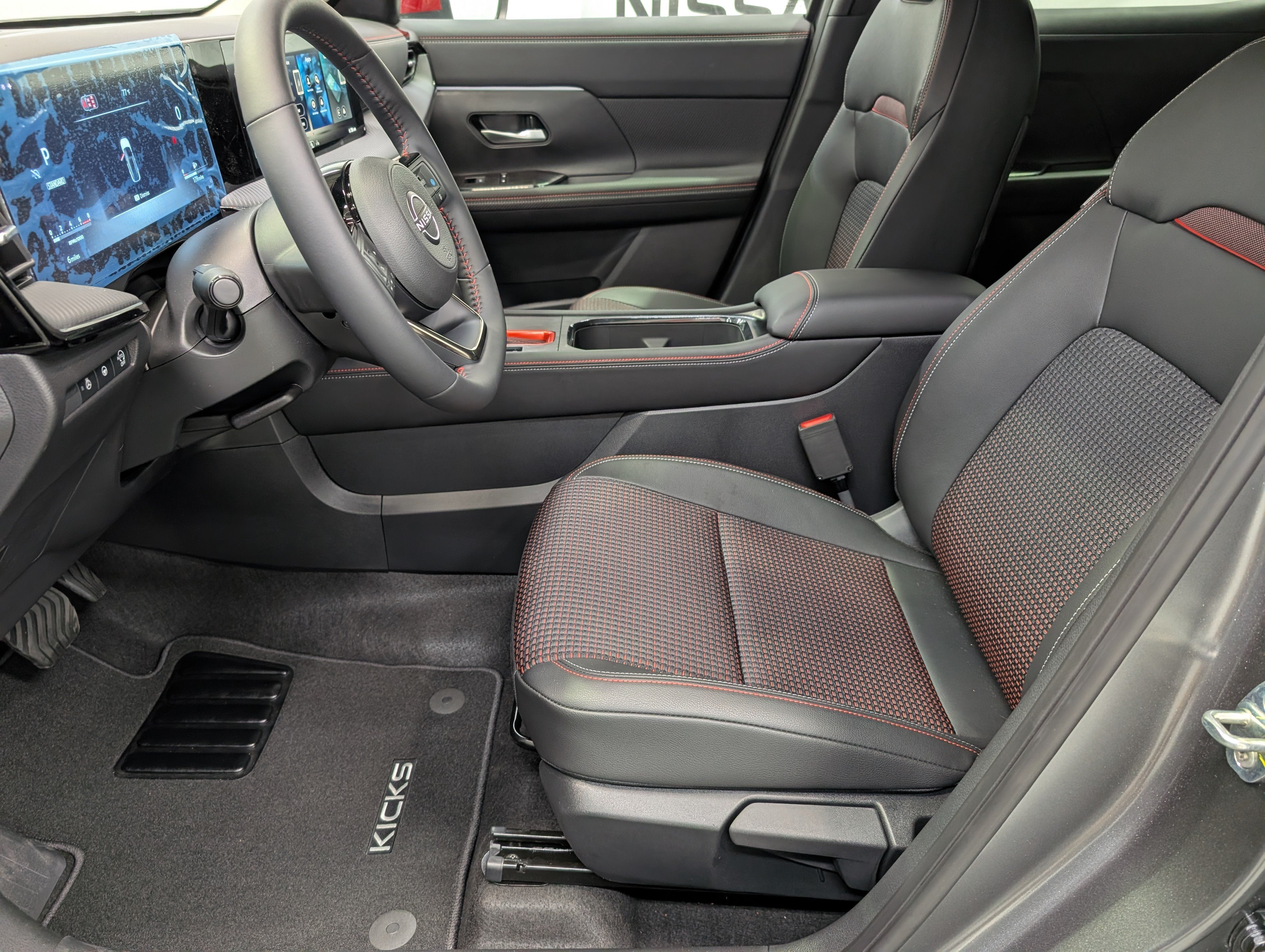2027 Nissan Kicks SR
