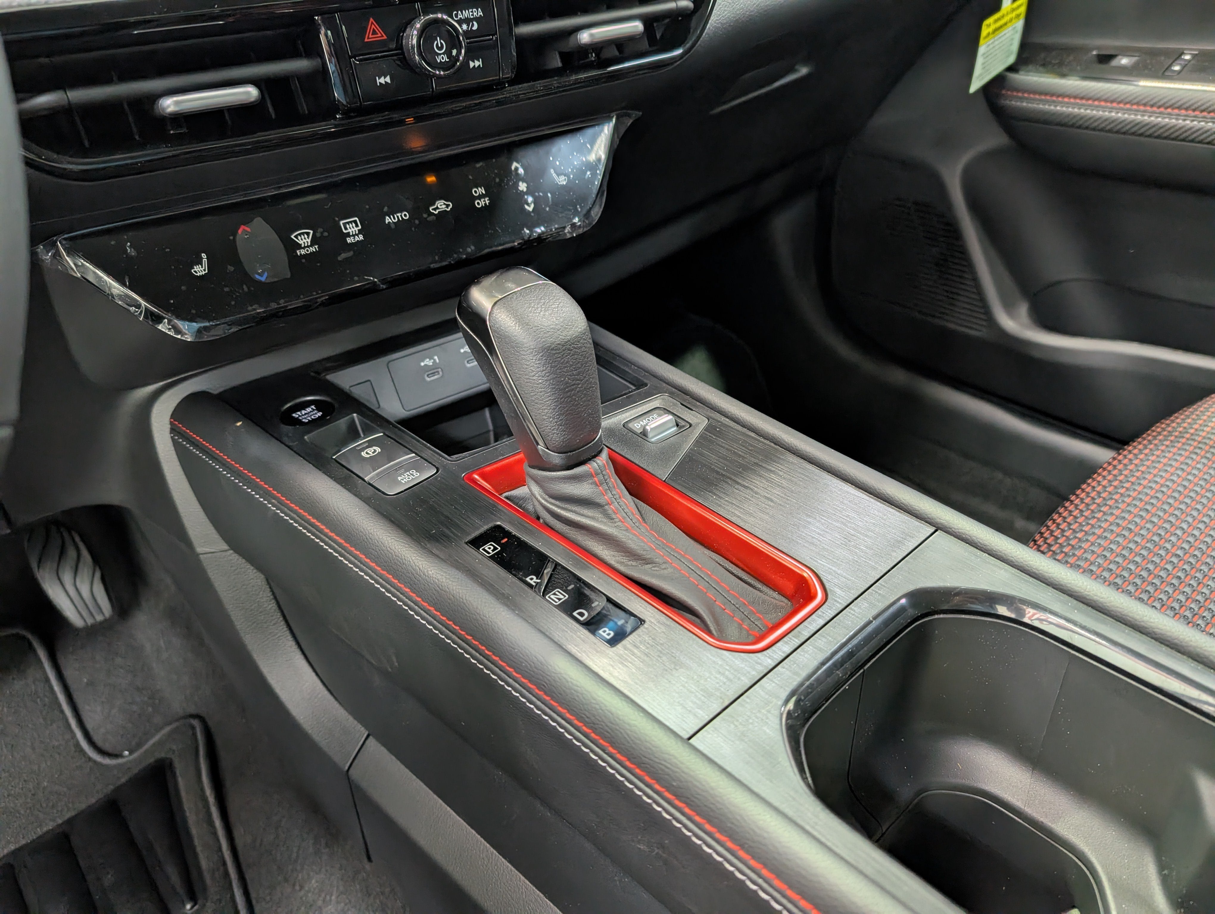 2027 Nissan Kicks SR