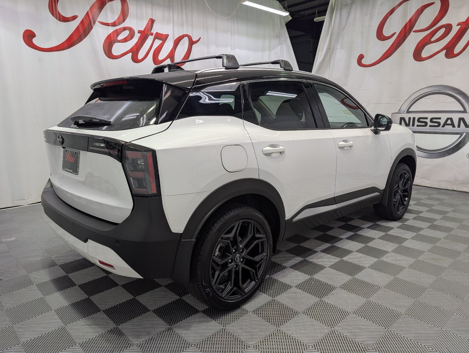 2027 Nissan Kicks SR