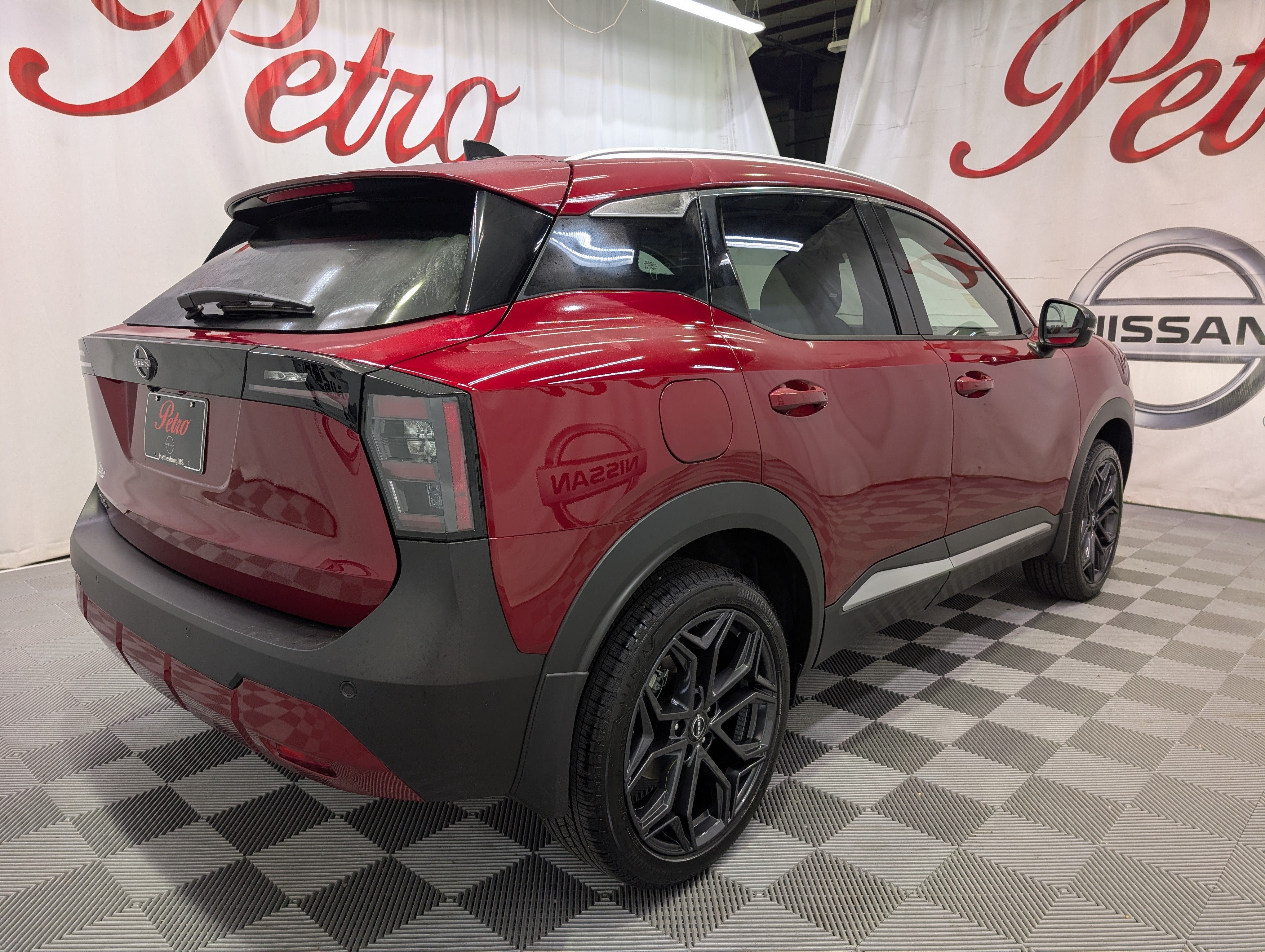 2027 Nissan Kicks SR