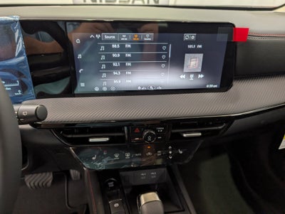 2027 Nissan Kicks SR
