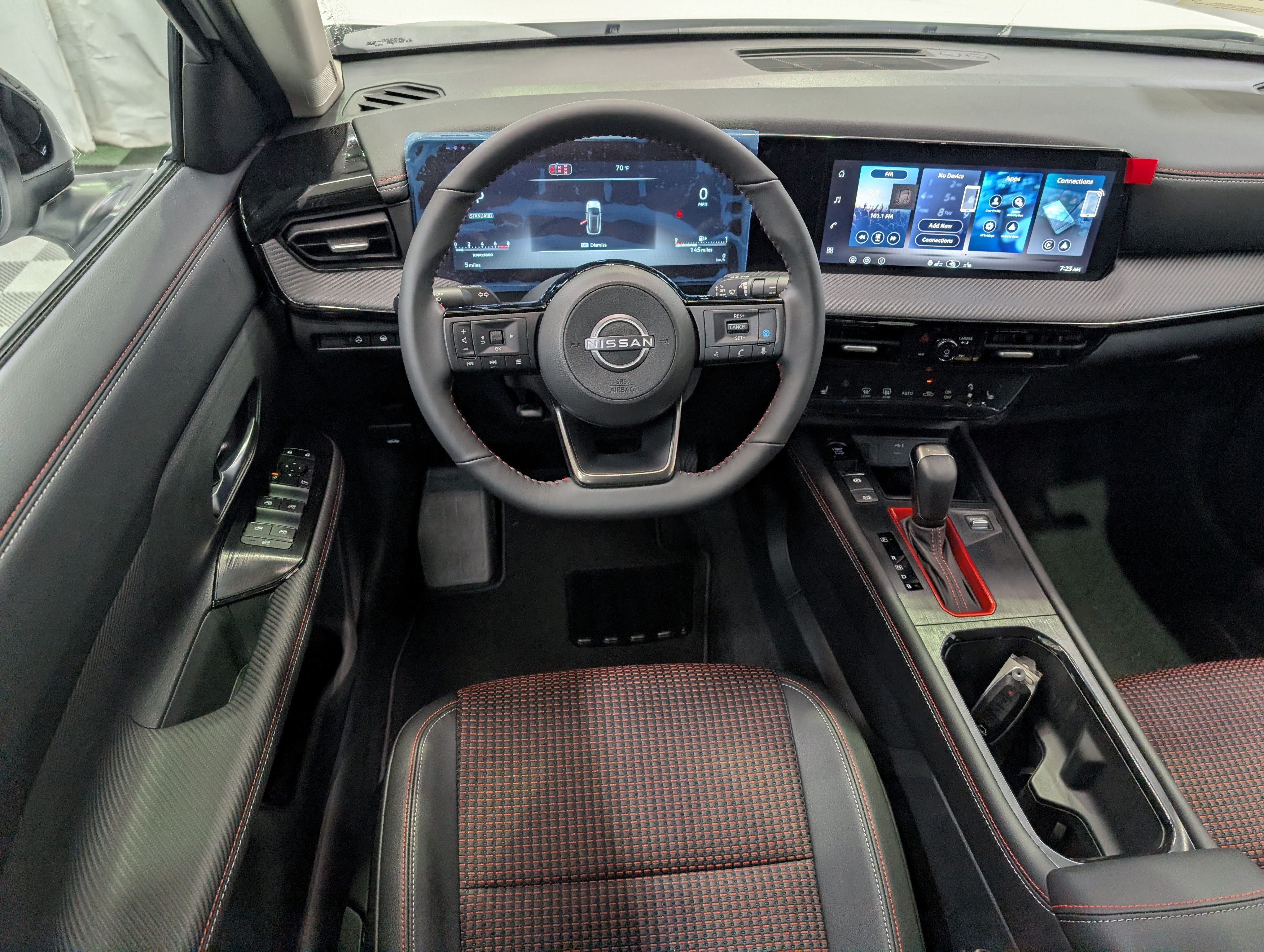 2027 Nissan Kicks SR
