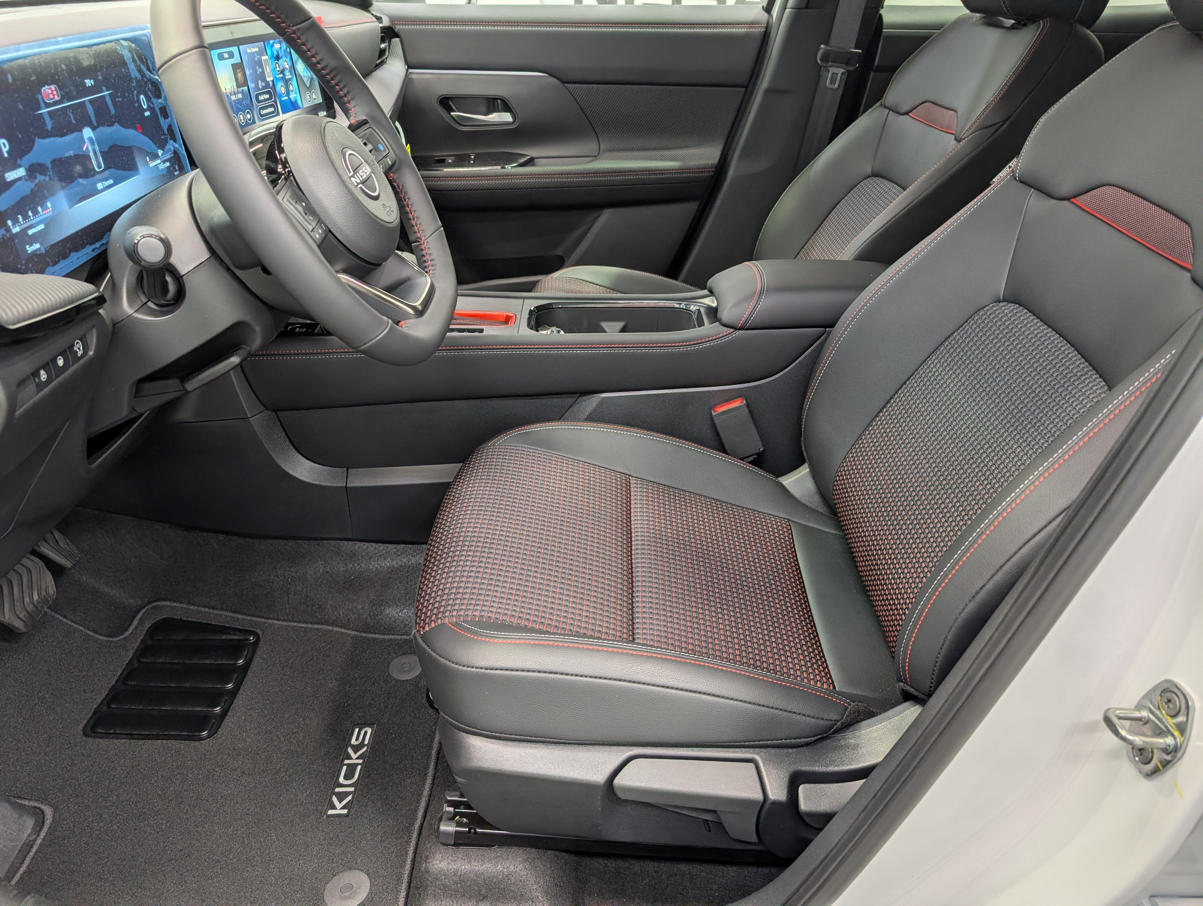 2027 Nissan Kicks SR