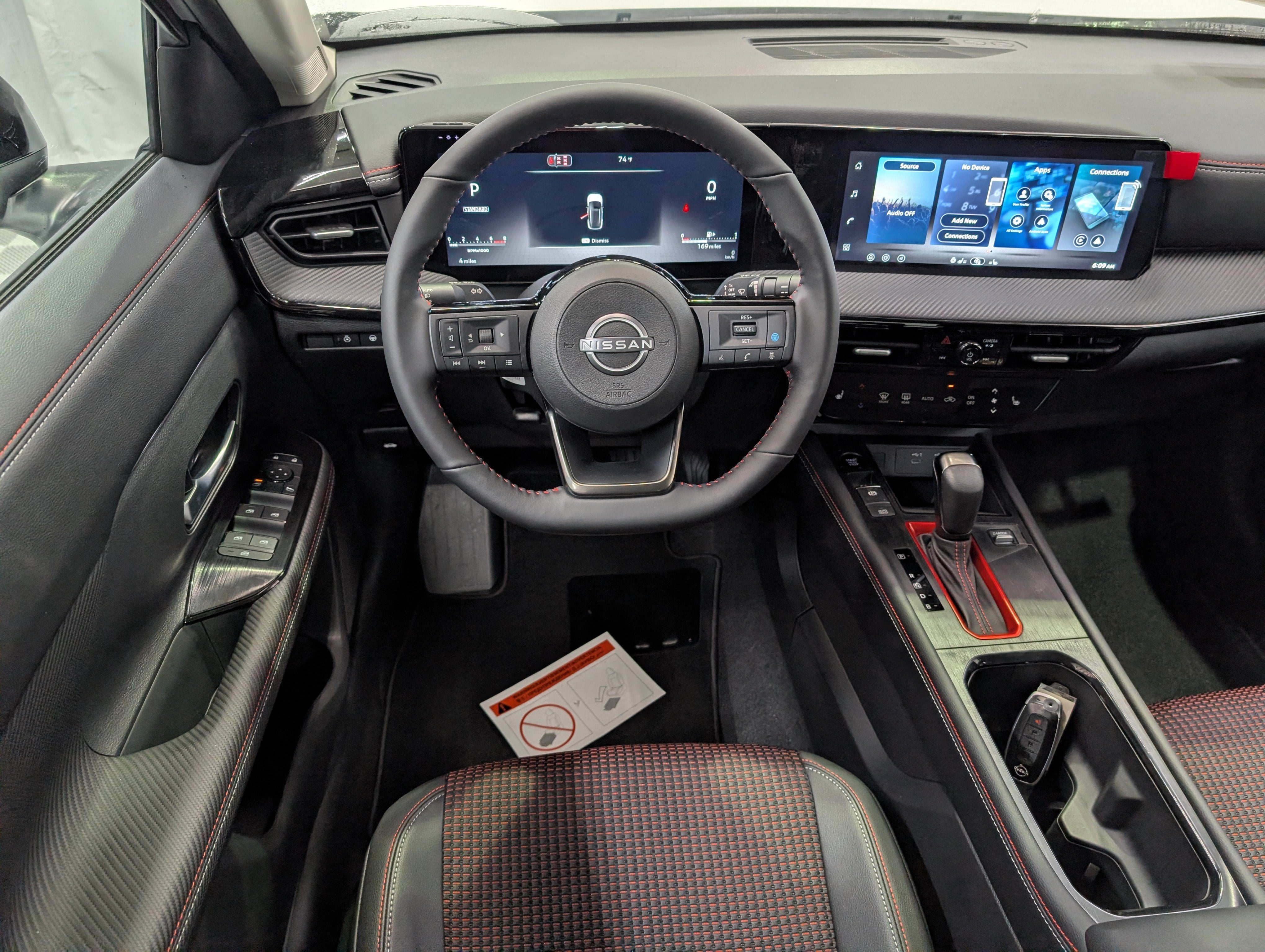 2027 Nissan Kicks SR
