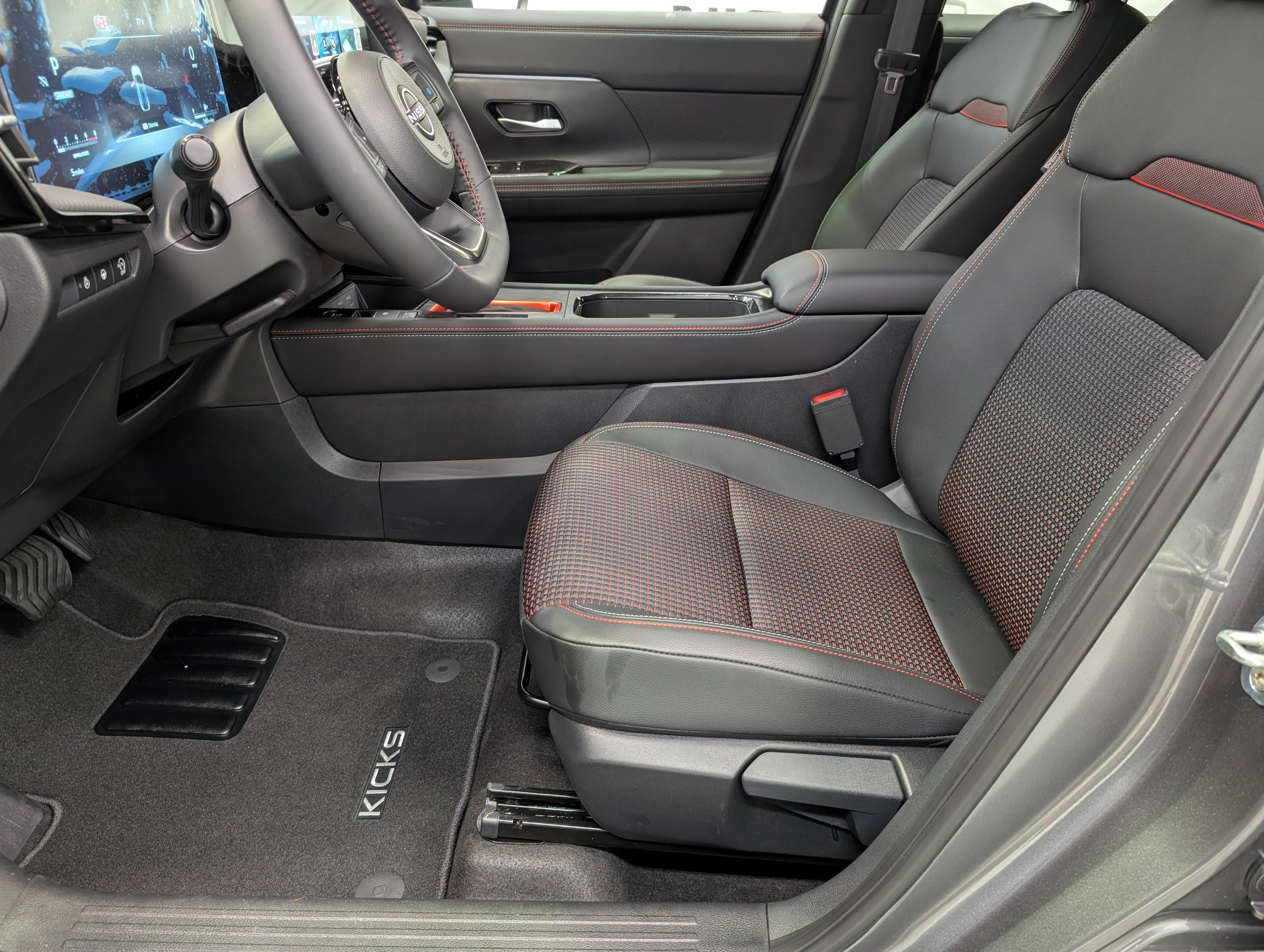 2027 Nissan Kicks SR