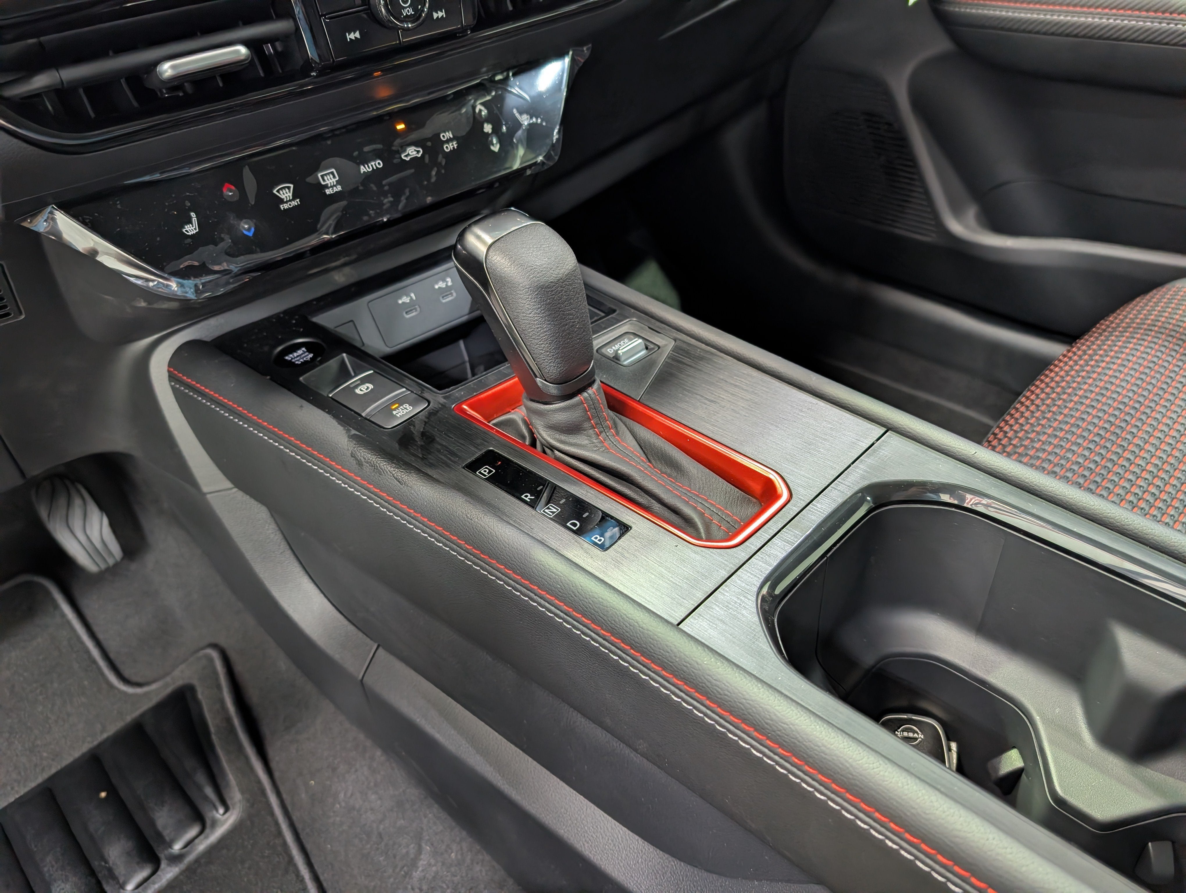 2027 Nissan Kicks SR