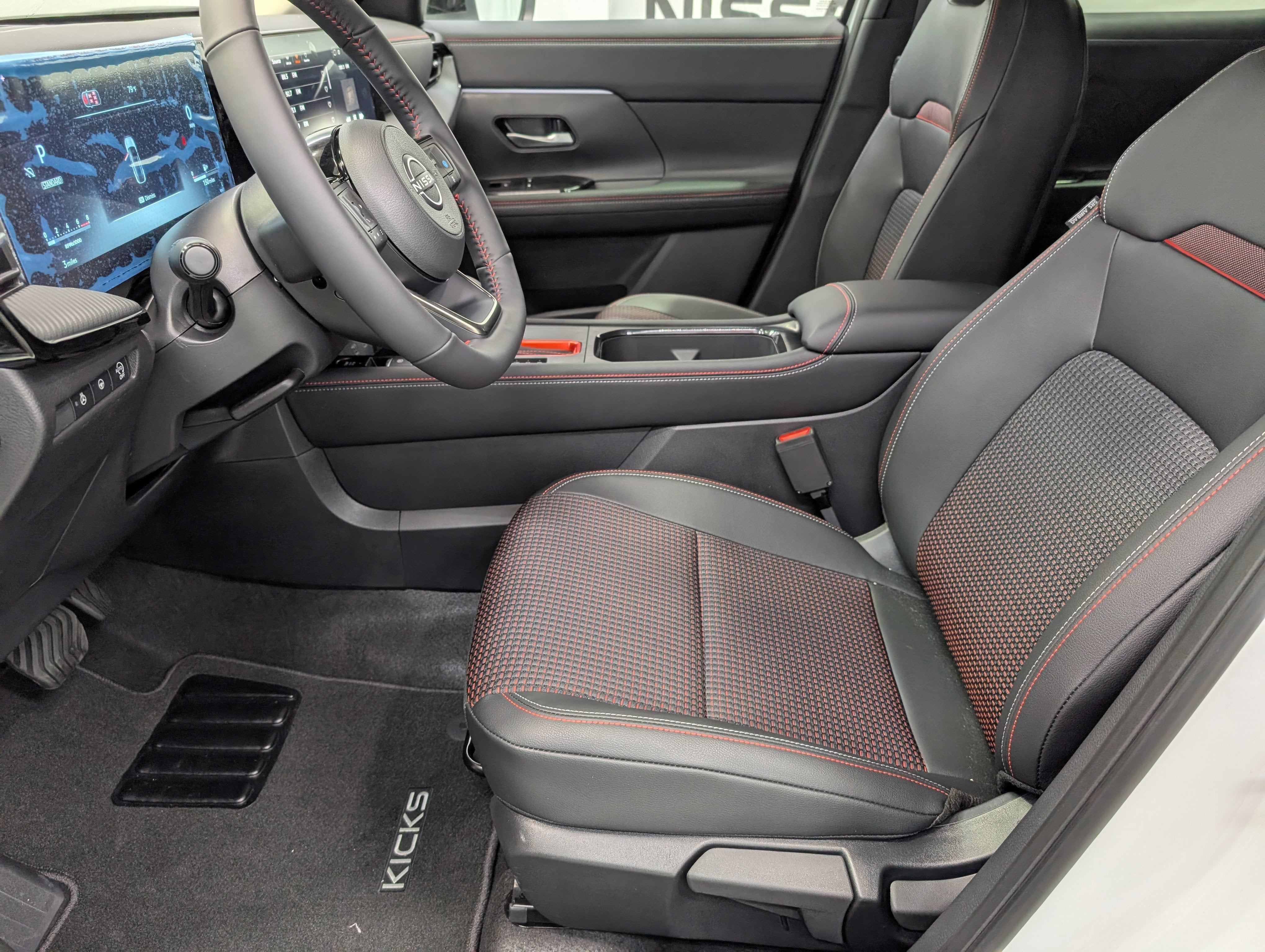 2027 Nissan Kicks SR