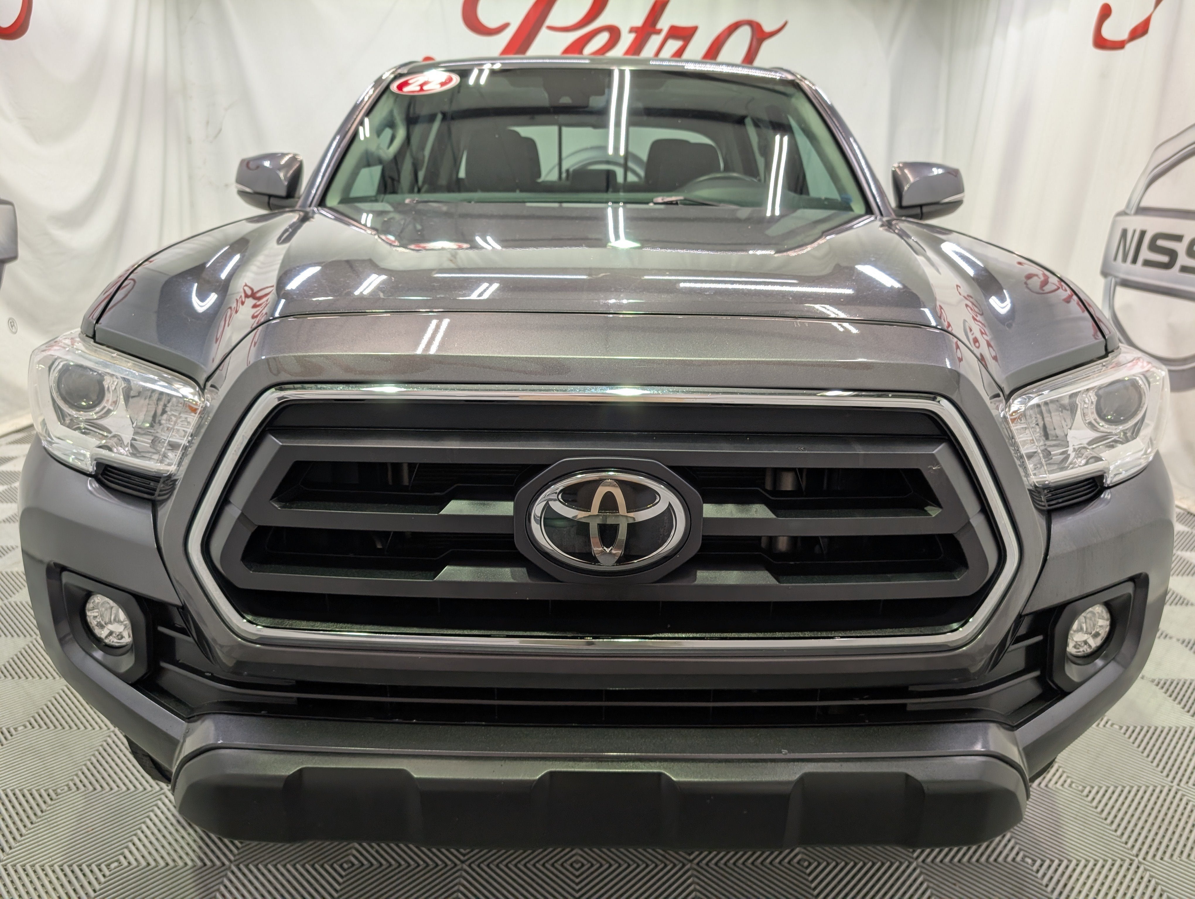 2022 Toyota Tacoma SR5 V6