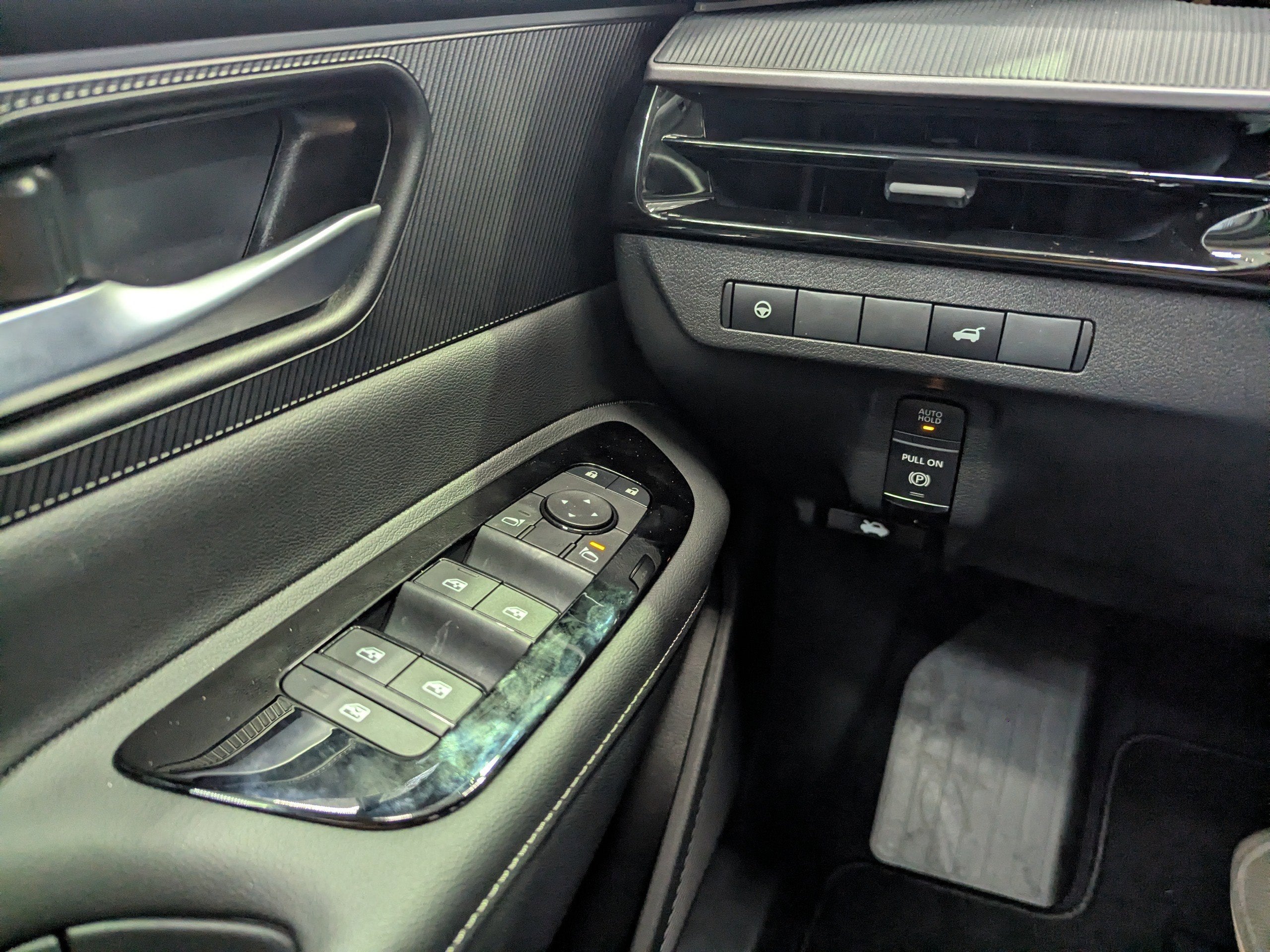 2026 Nissan Murano SV