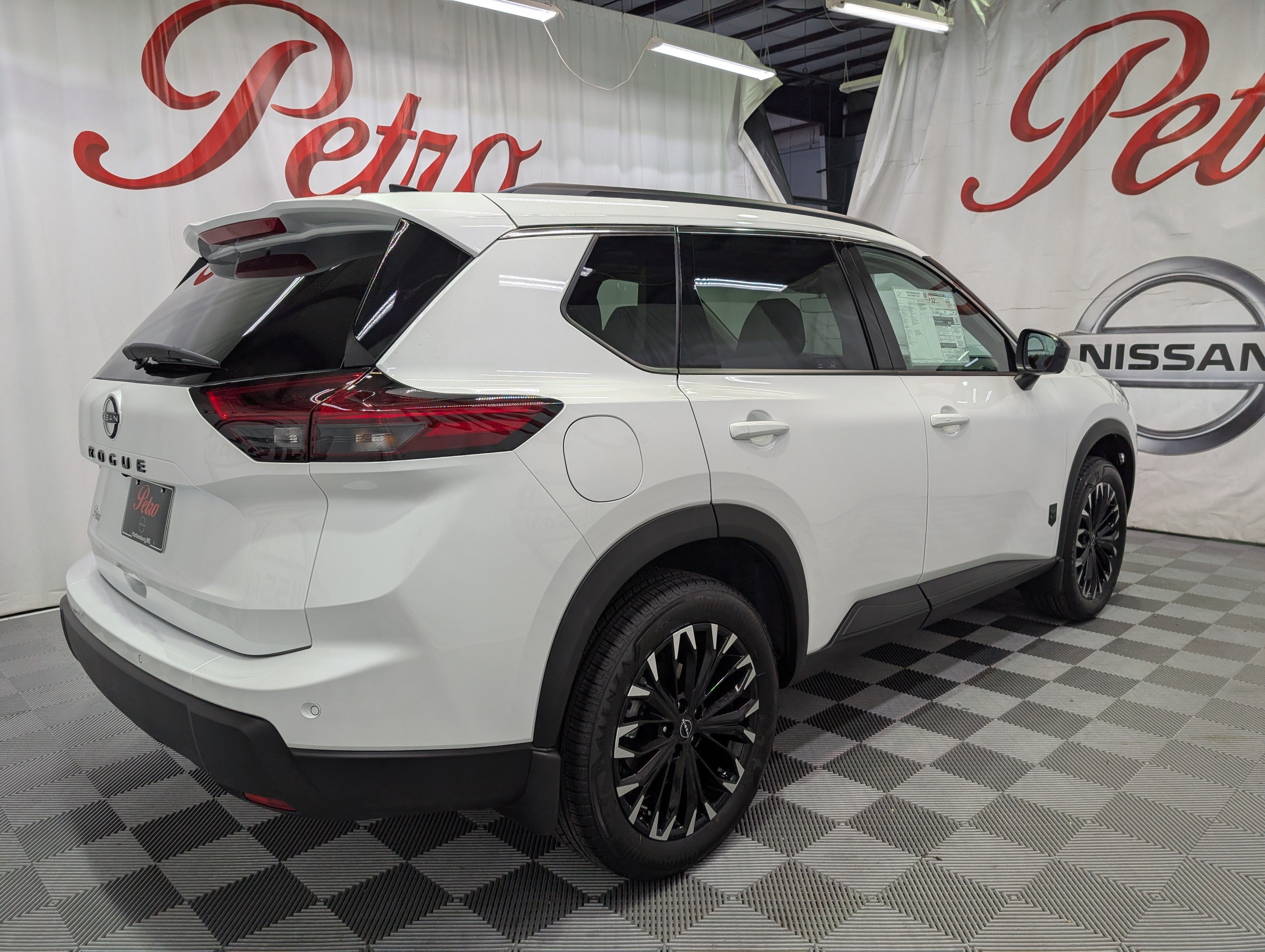 2026 Nissan Rogue Dark Armor