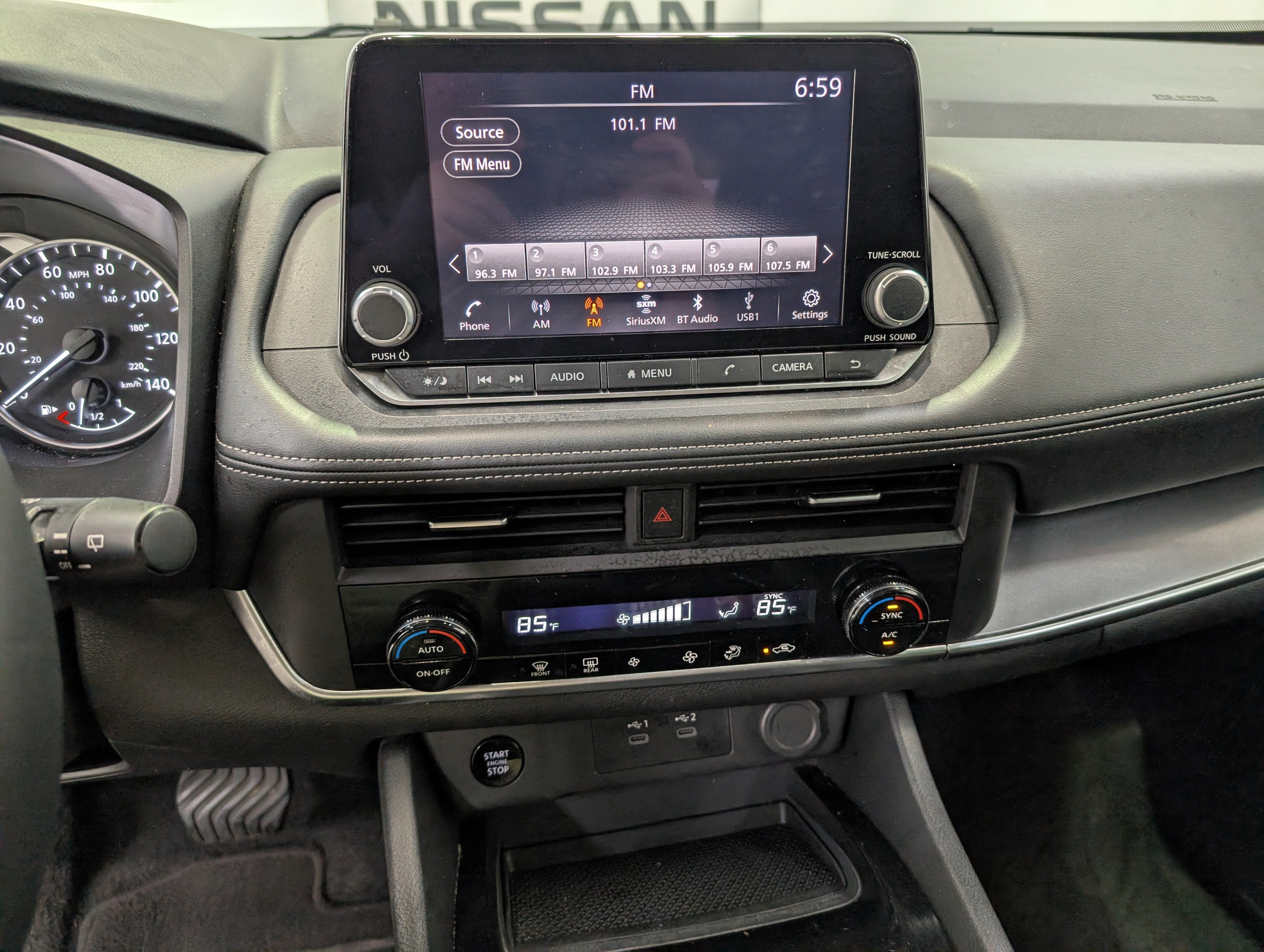 2025 Nissan Rogue SV