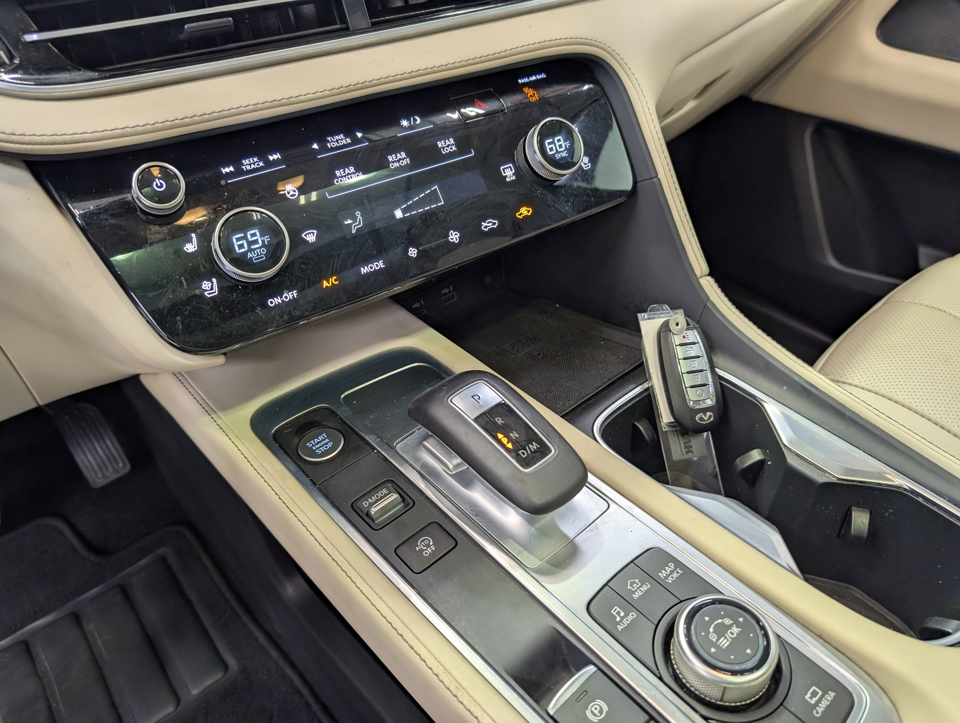 2023 INFINITI QX60 LUXE