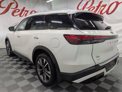 2023 INFINITI QX60 LUXE