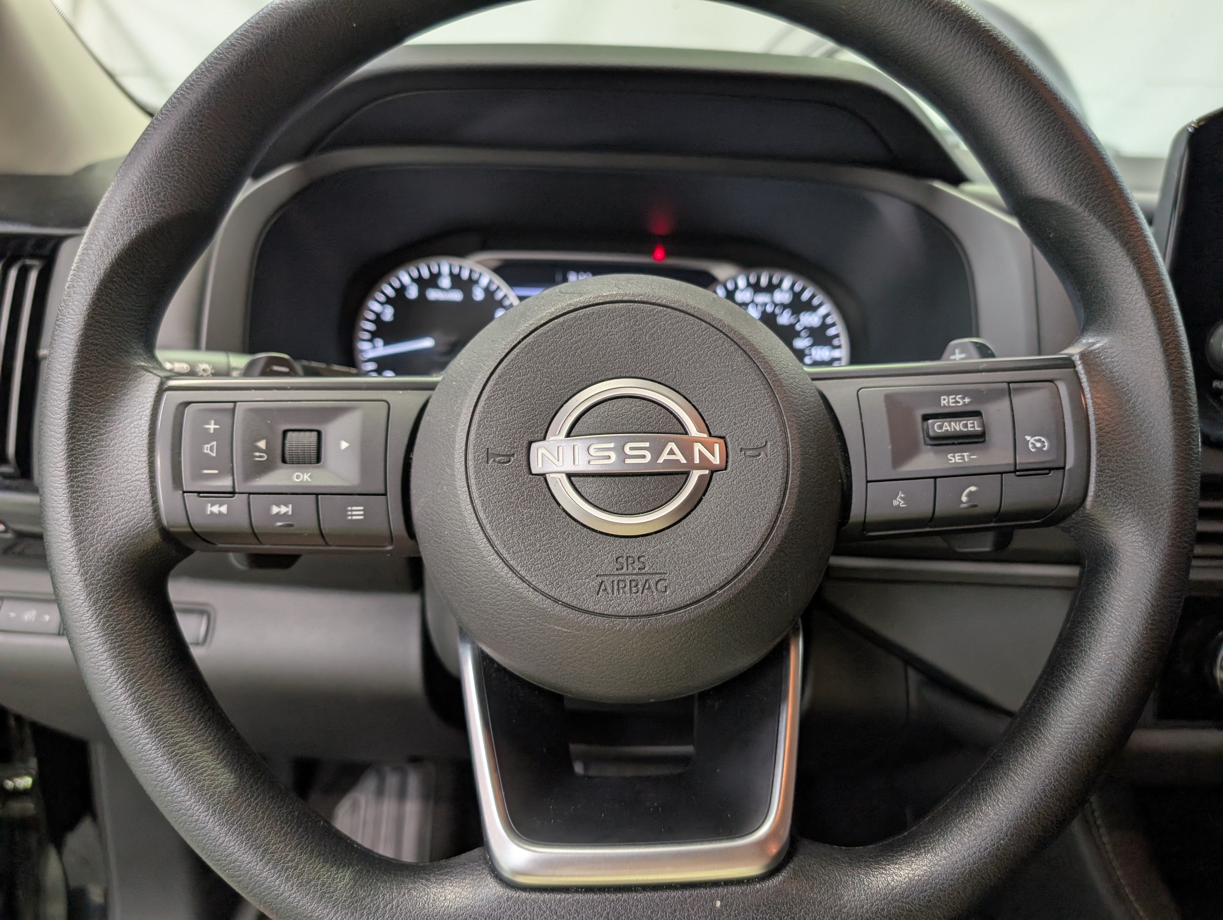 2024 Nissan Pathfinder S