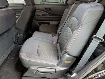 2024 Nissan Pathfinder S