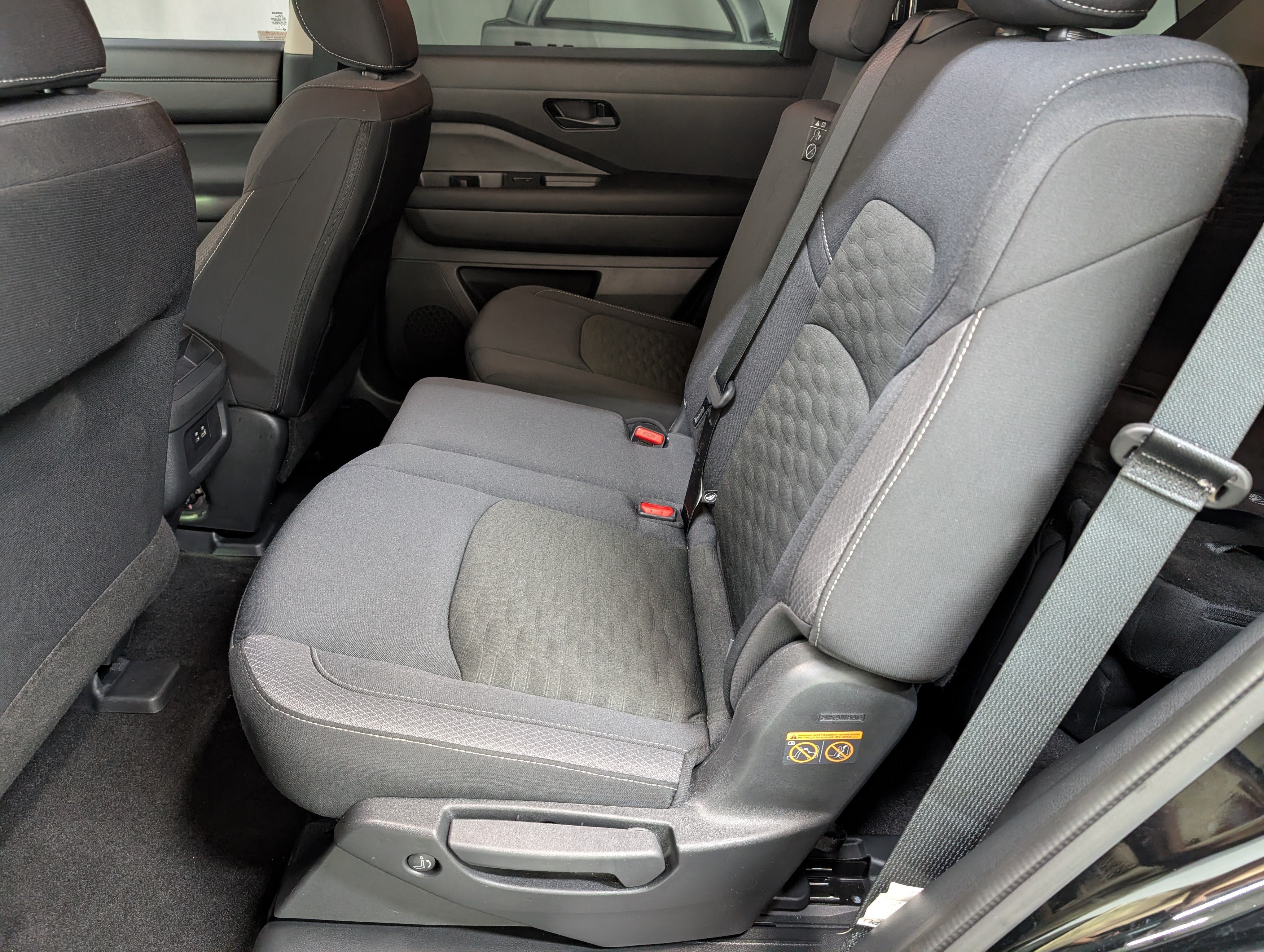 2024 Nissan Pathfinder S