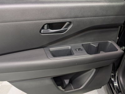 2024 Nissan Pathfinder S