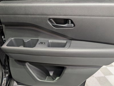 2024 Nissan Pathfinder S