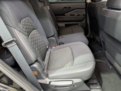 2024 Nissan Pathfinder S