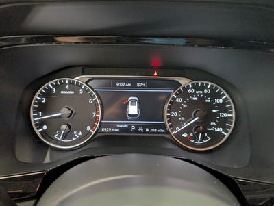 2025 Nissan Pathfinder SV