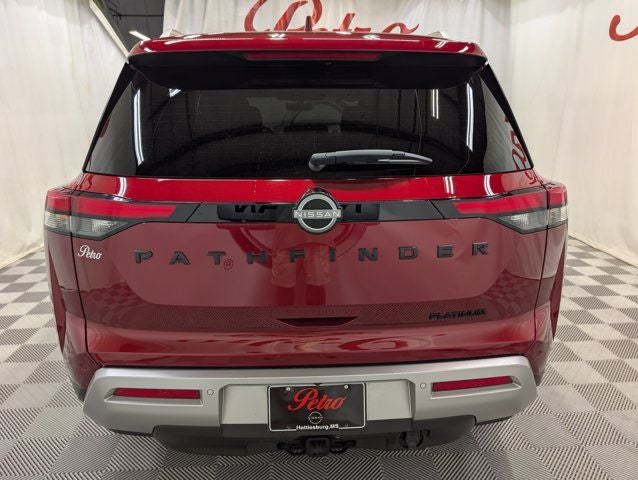 2024 Nissan Pathfinder Platinum