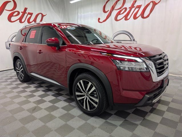 2024 Nissan Pathfinder Platinum