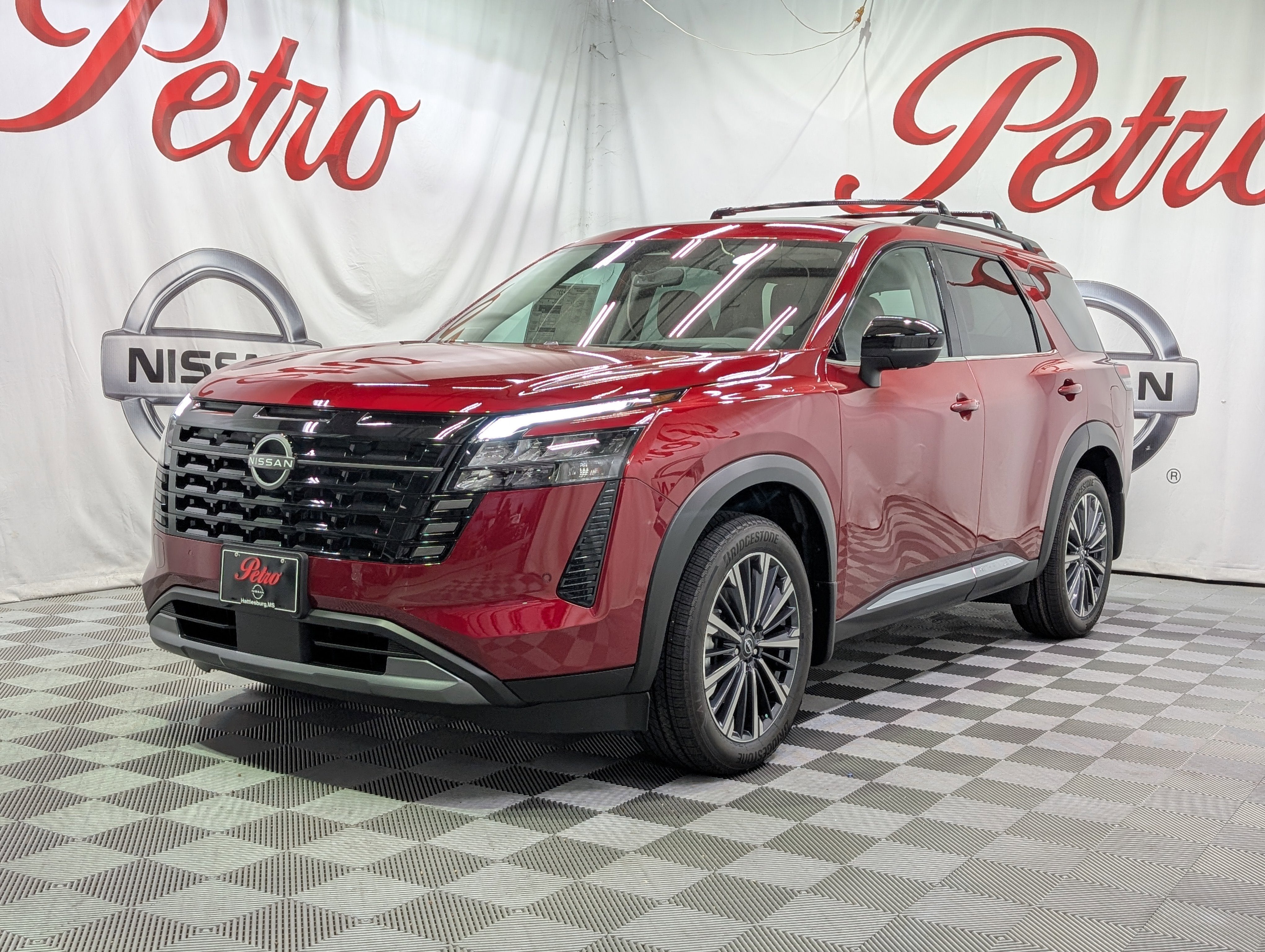 2026 Nissan Pathfinder Platinum
