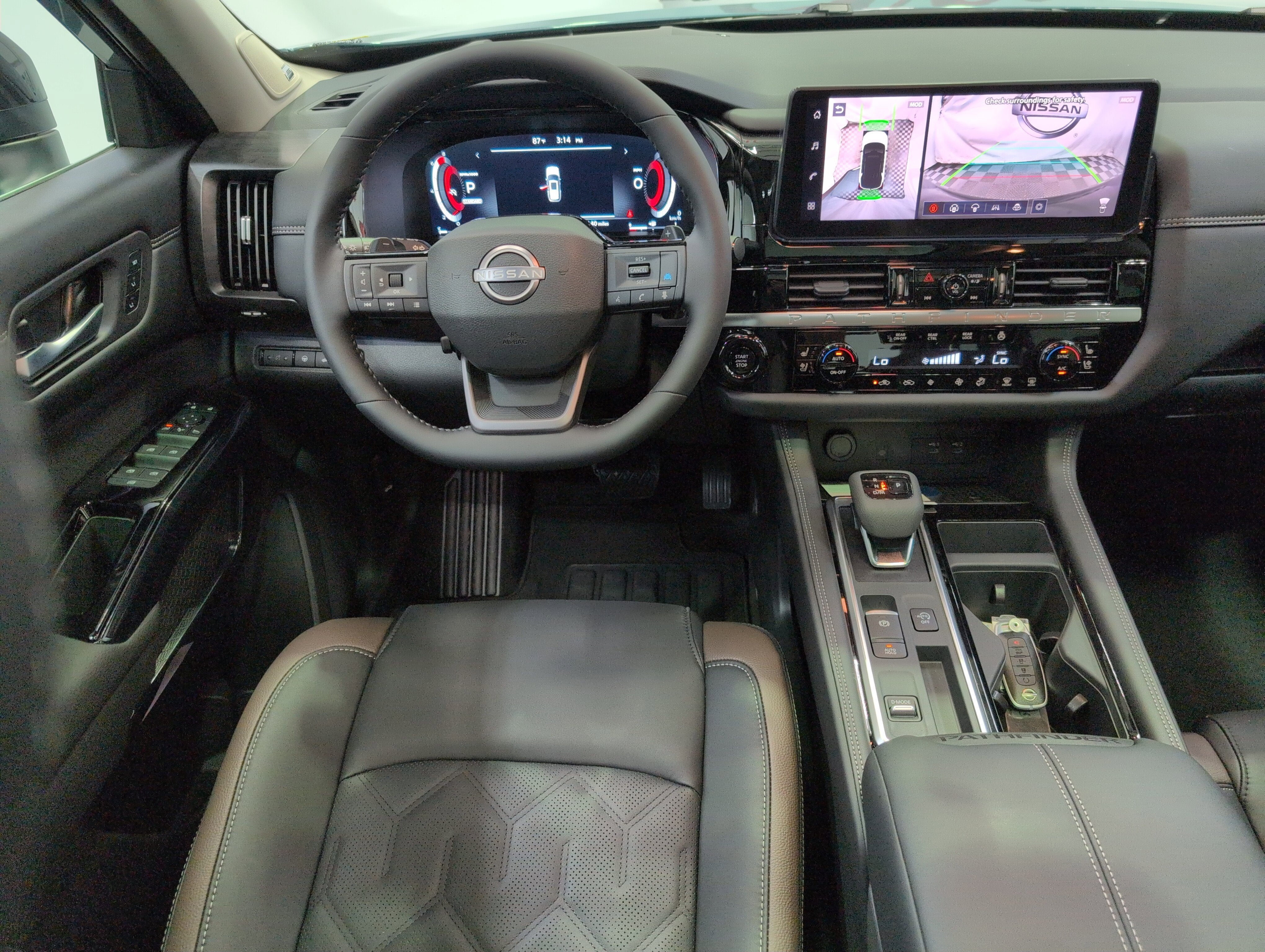 2026 Nissan Pathfinder Platinum