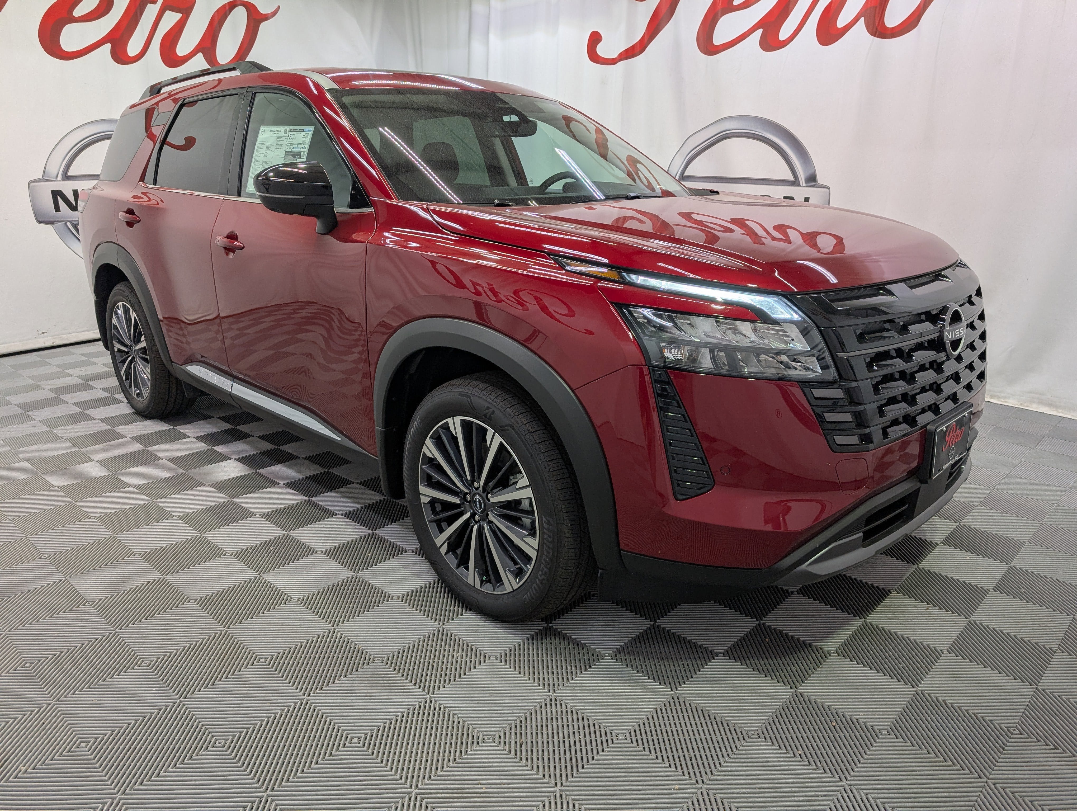 2026 Nissan Pathfinder Platinum