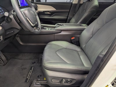 2025 Toyota Grand Highlander Platinum