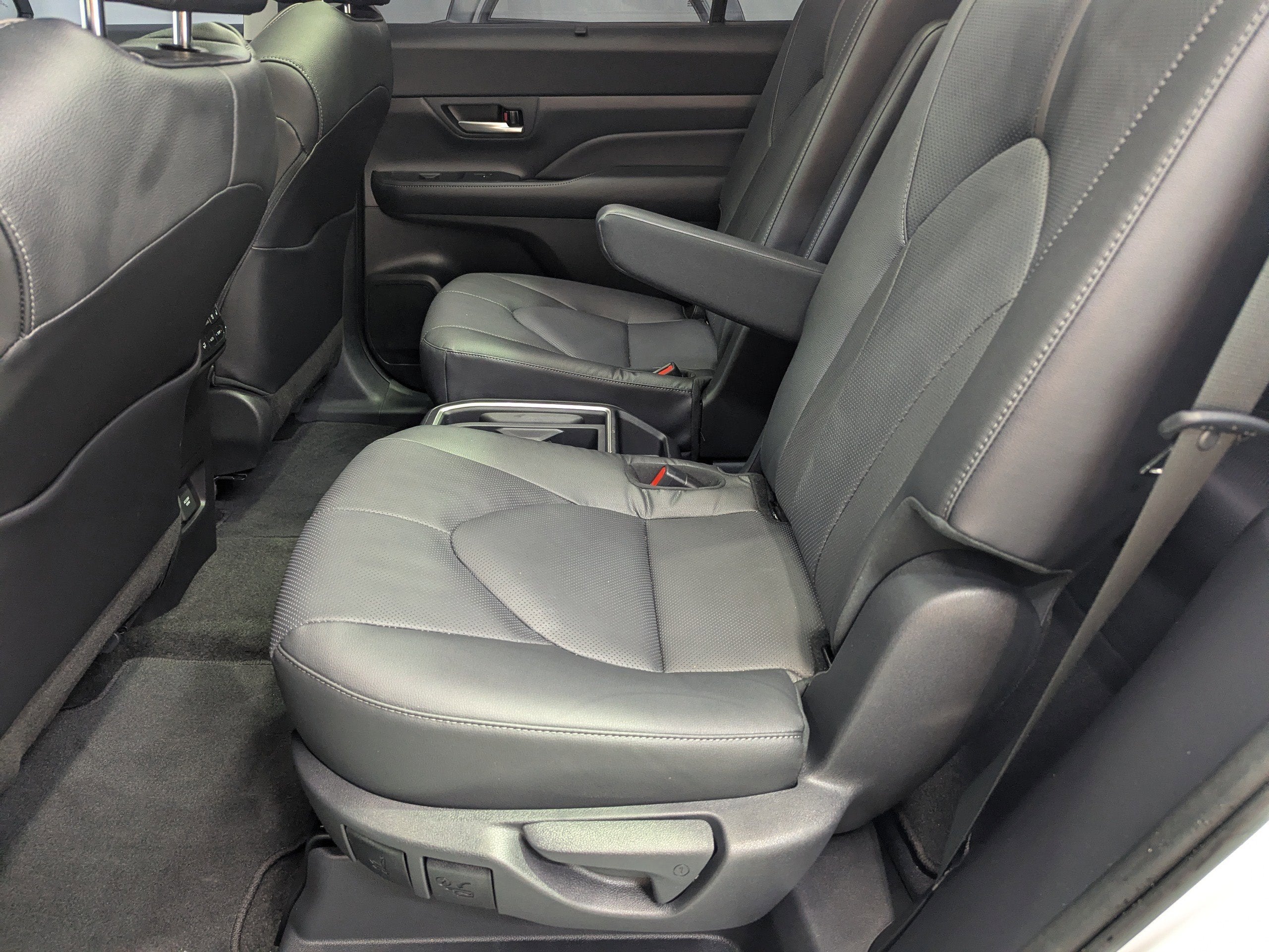 2025 Toyota Grand Highlander Platinum