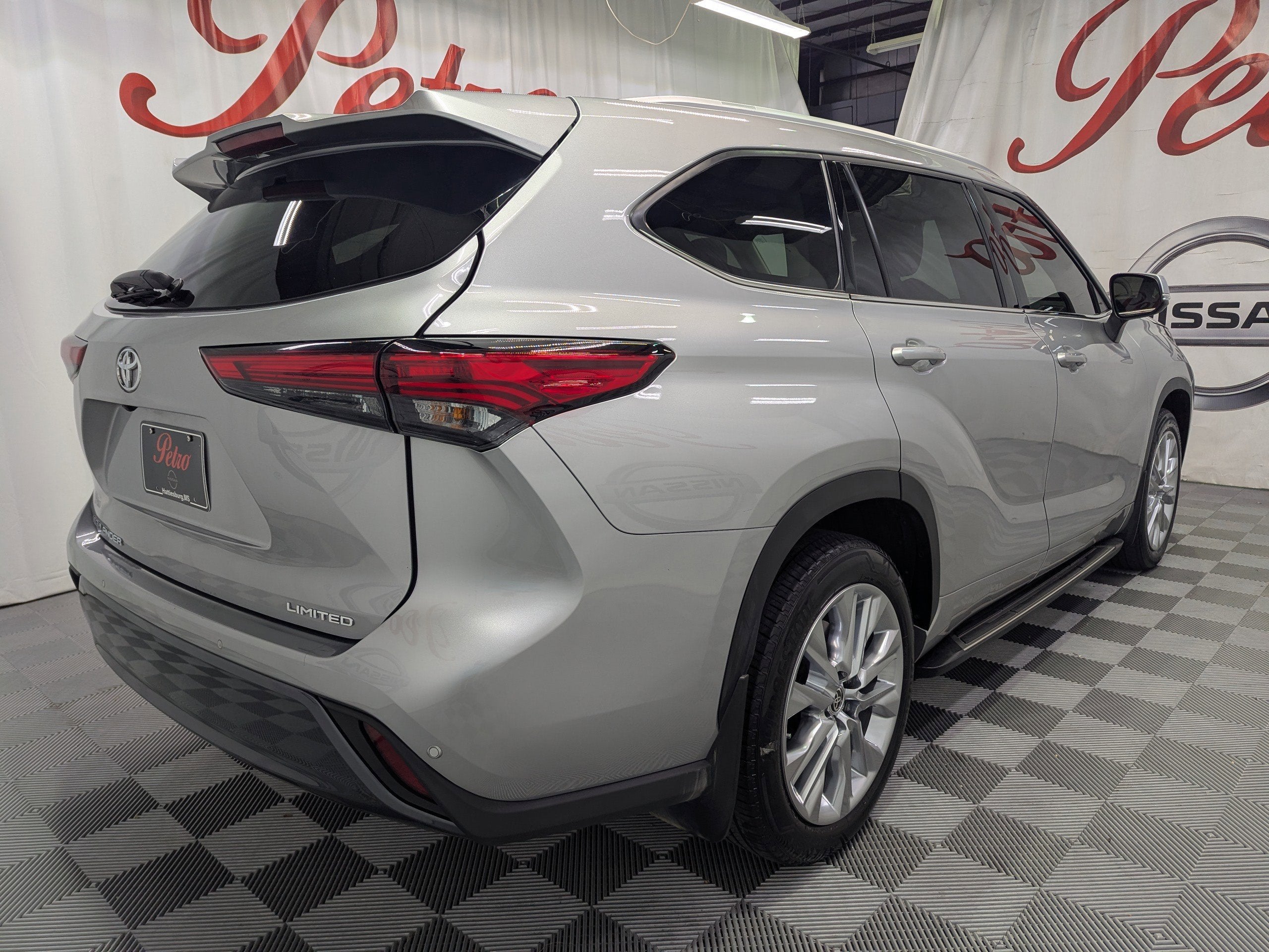 2023 Toyota Highlander Limited