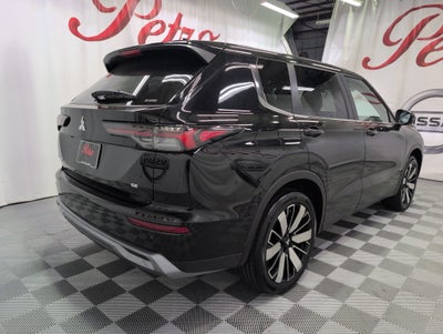 2025 Mitsubishi Outlander SE
