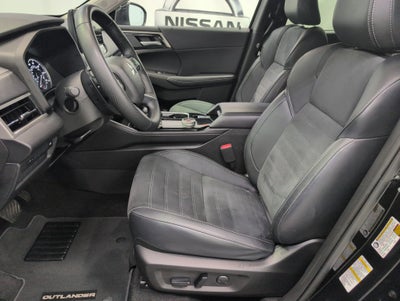 2025 Mitsubishi Outlander SE