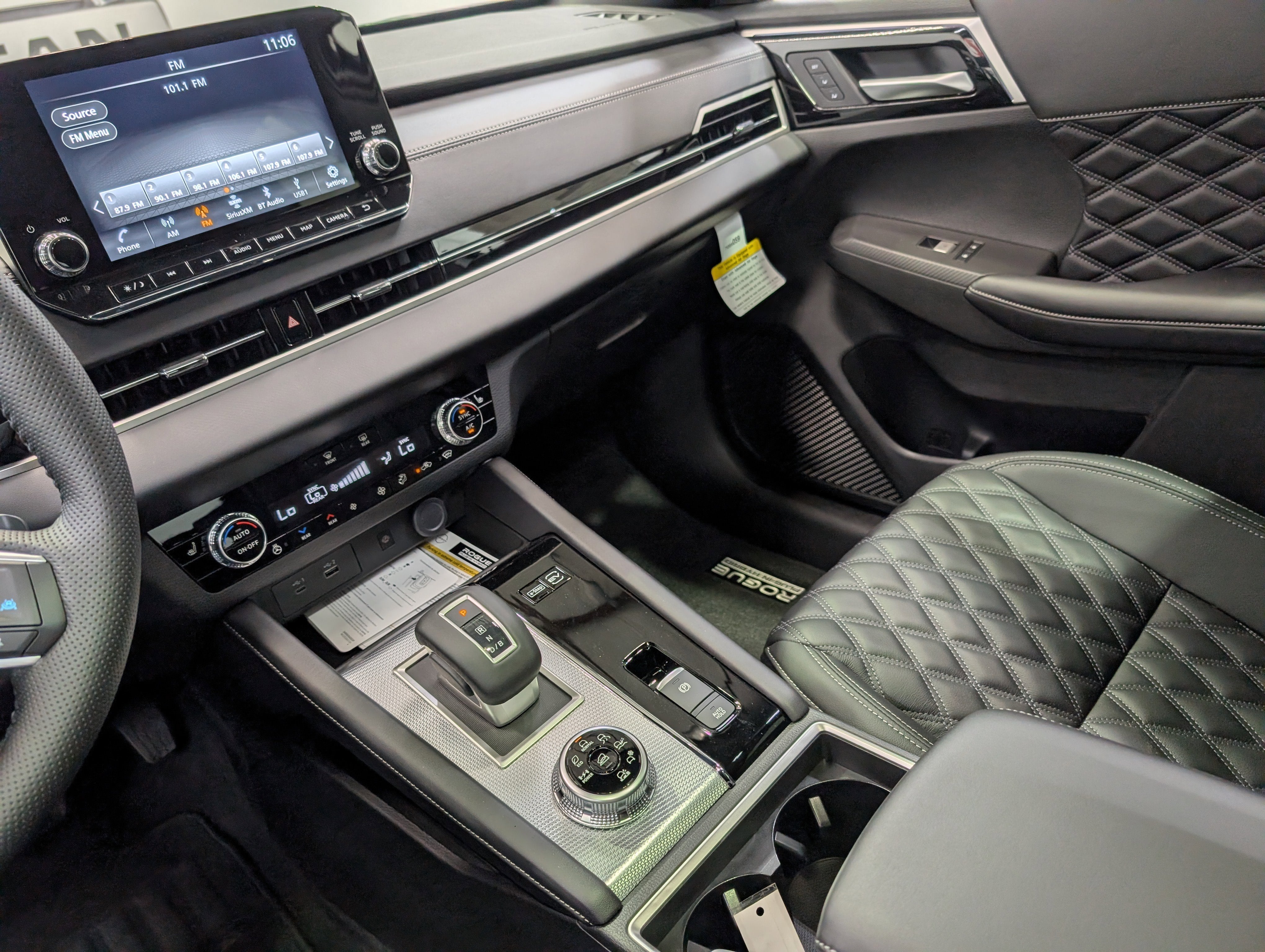 2026 Nissan Rogue Plug-In Hybrid Platinum