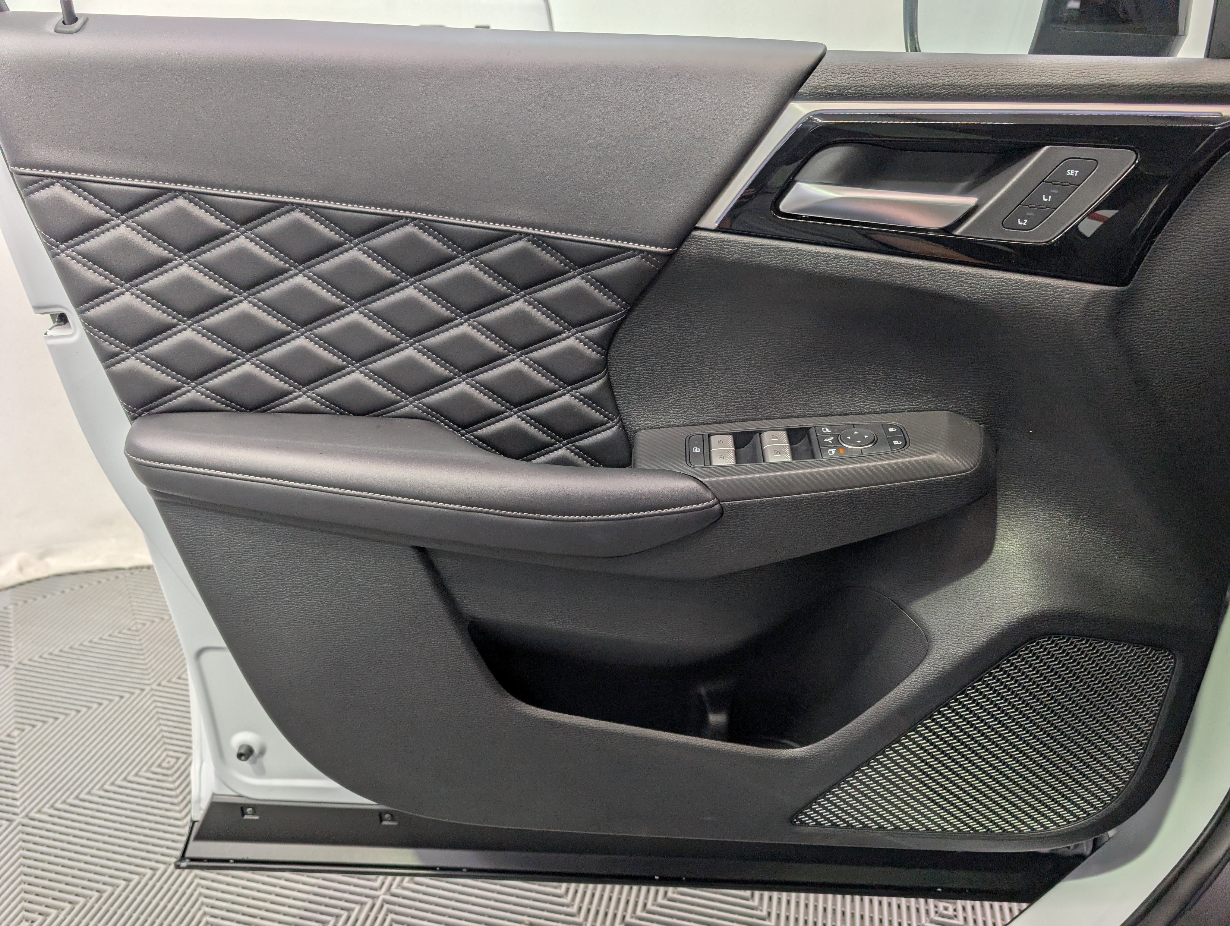 2026 Nissan Rogue Plug-In Hybrid Platinum