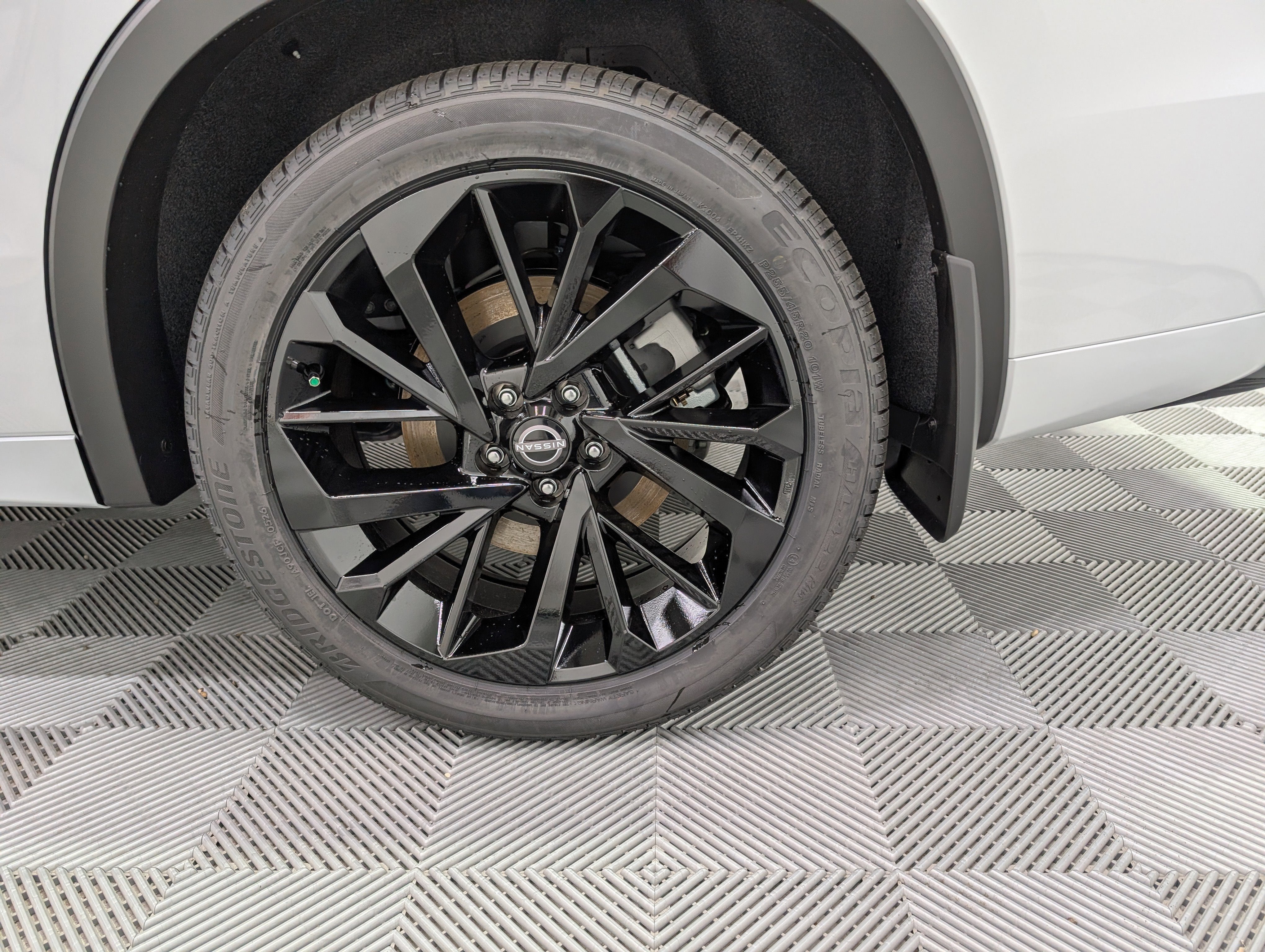2026 Nissan Rogue Plug-In Hybrid Platinum