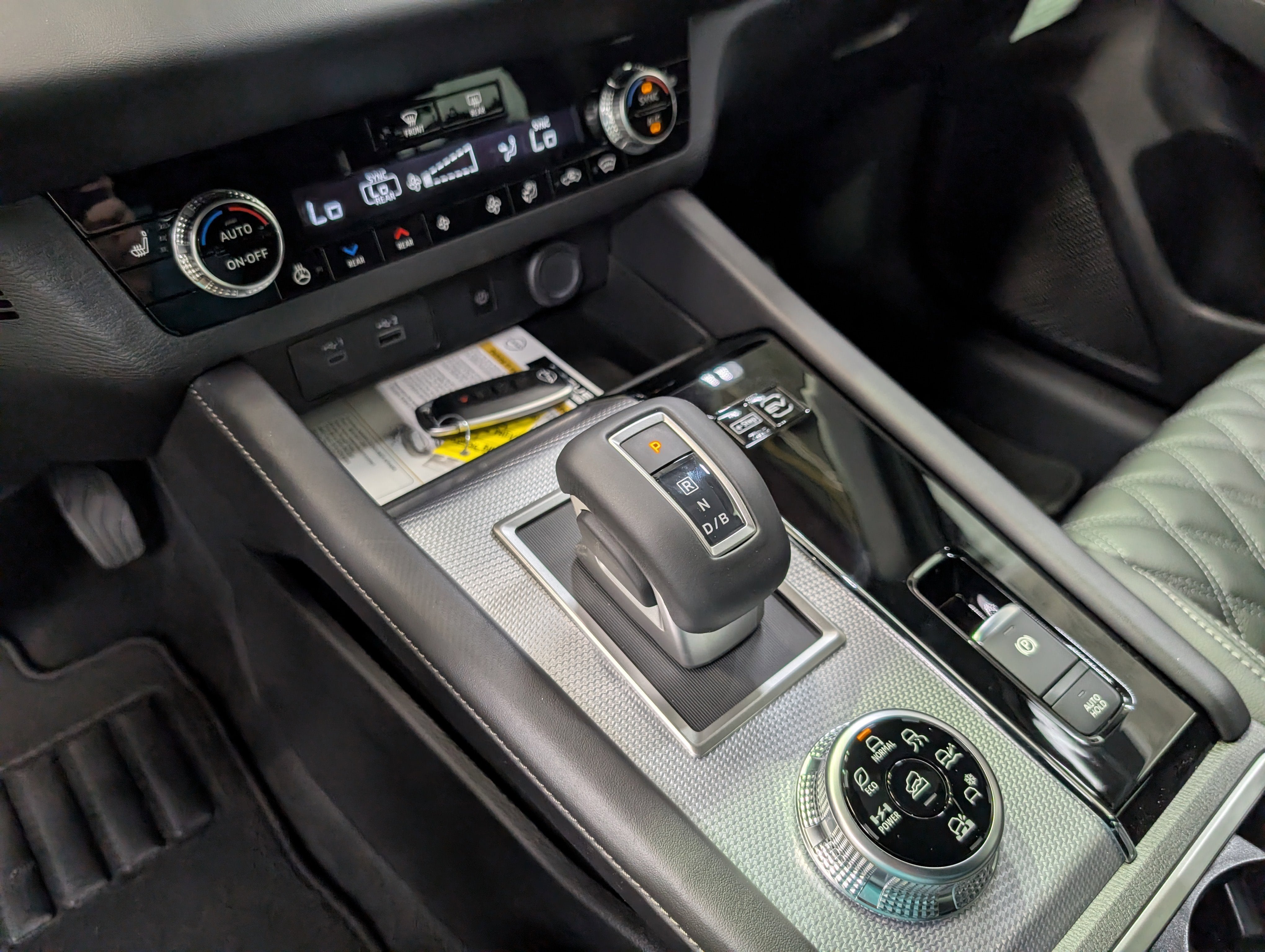 2026 Nissan Rogue Plug-In Hybrid Platinum