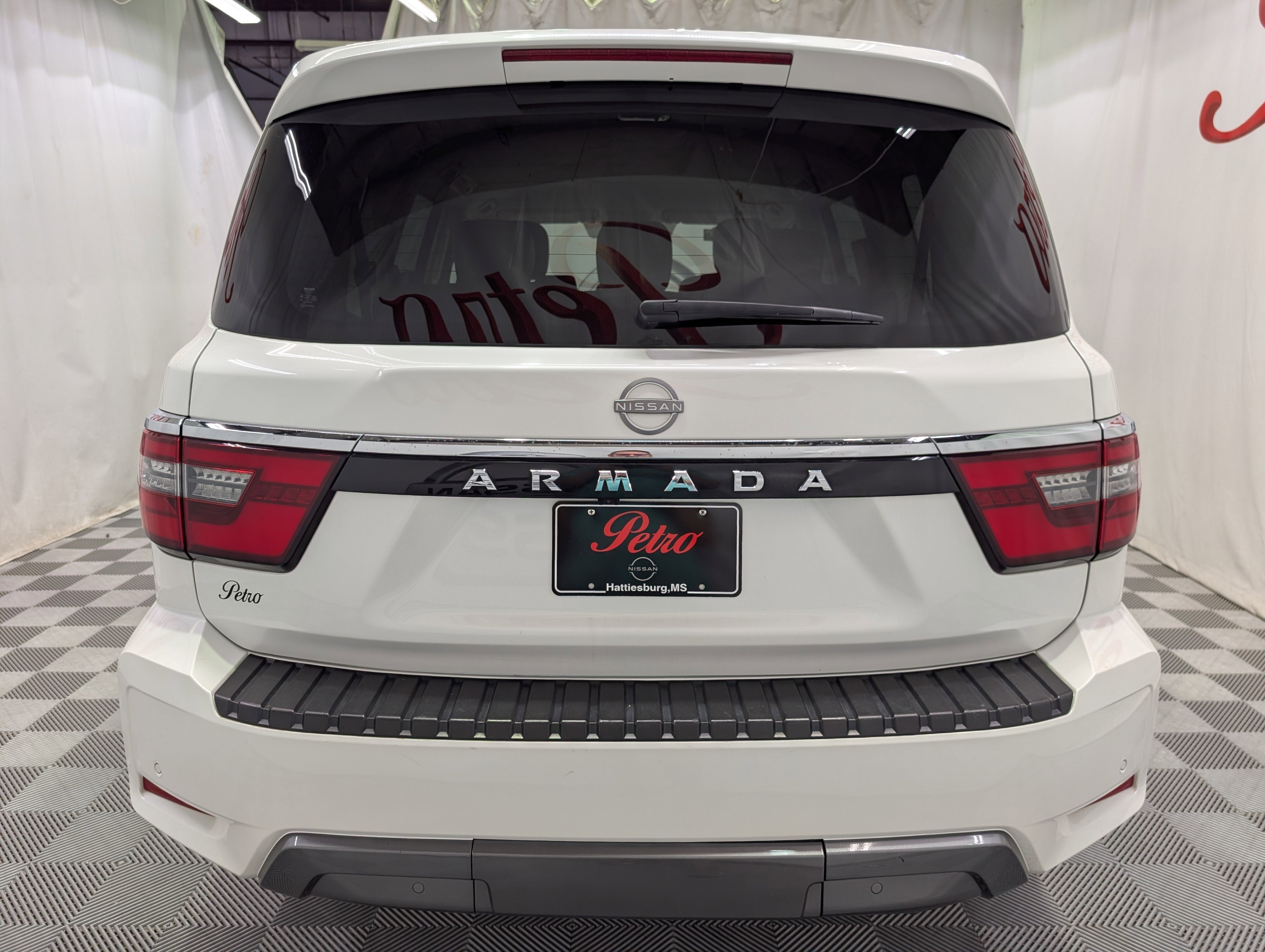 2024 Nissan Armada SV