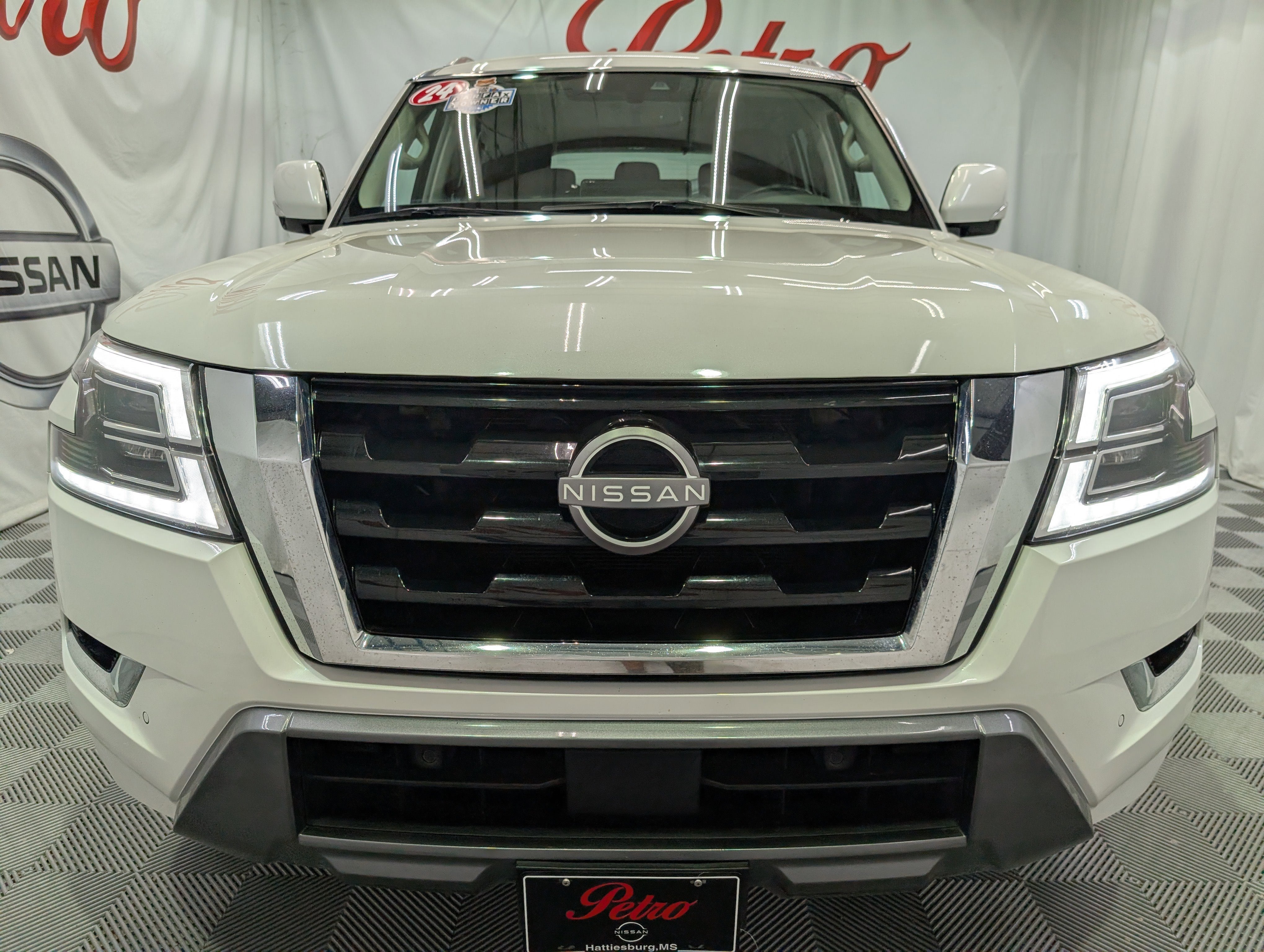 2024 Nissan Armada SV