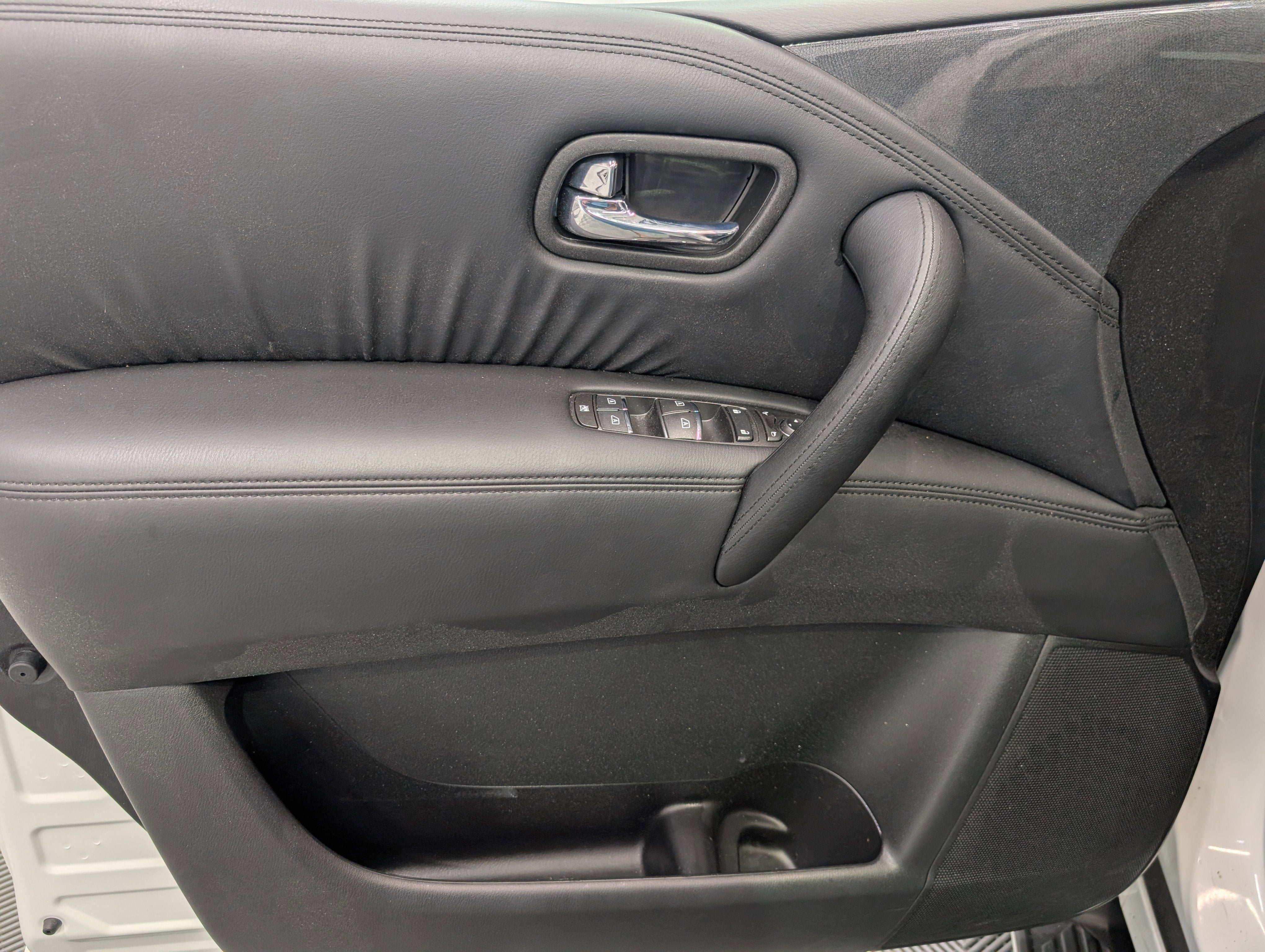 2024 Nissan Armada SV