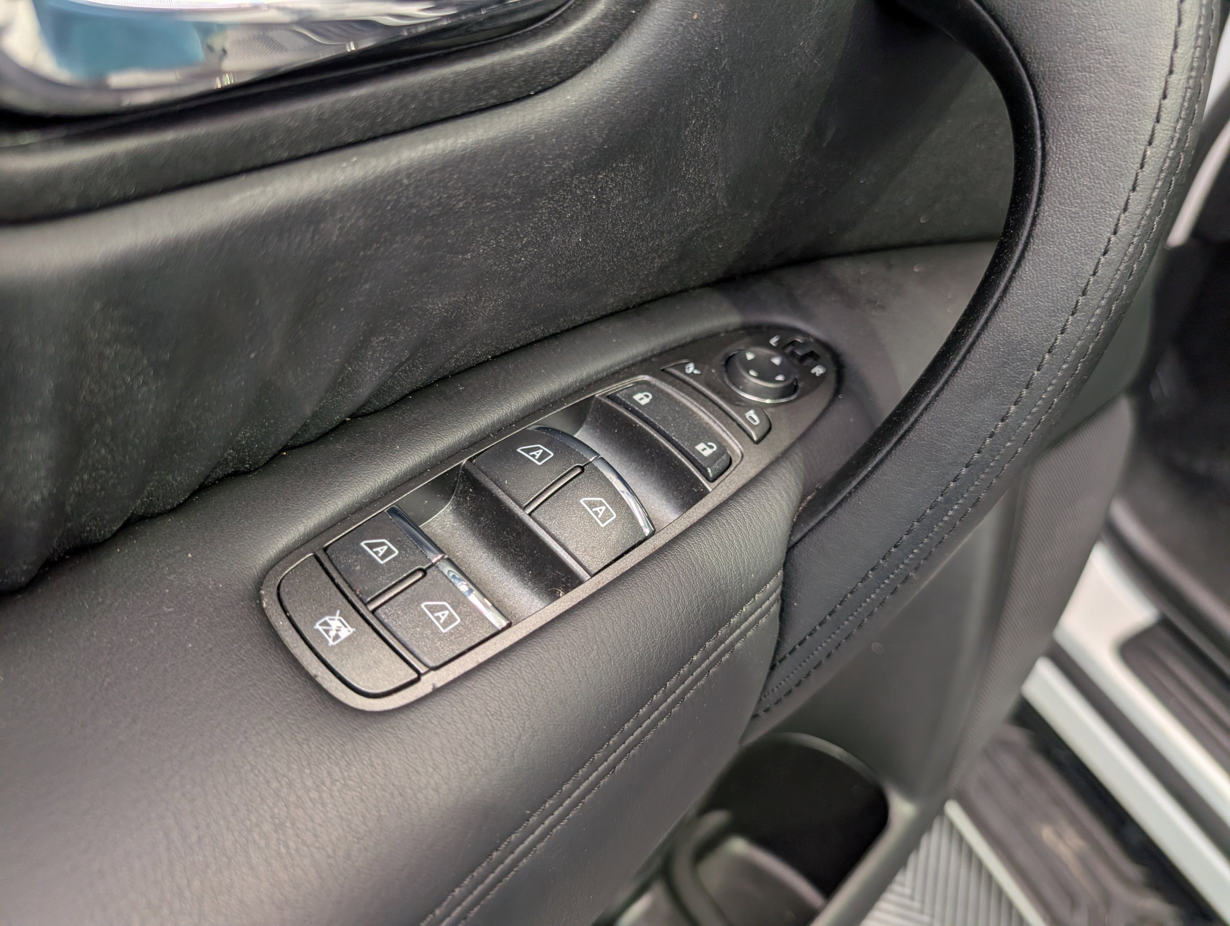 2024 Nissan Armada SV