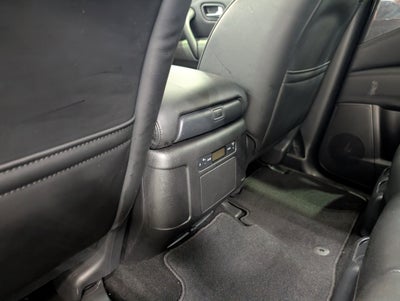 2024 Nissan Armada SV